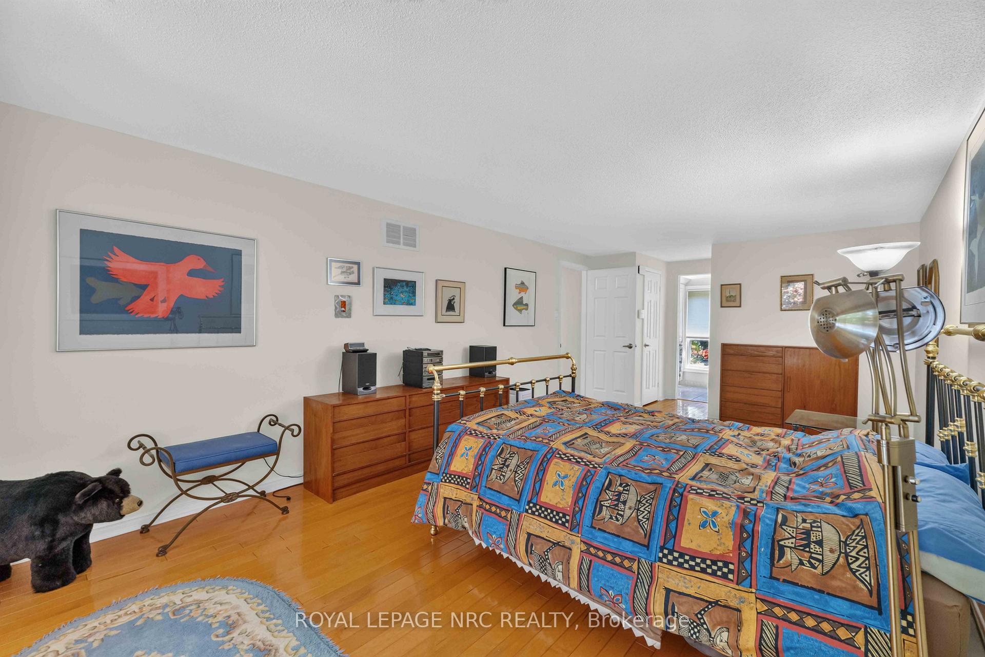 Photo 22 of 51 Forestview Drive, Hamilton, Dundas — HOMEH