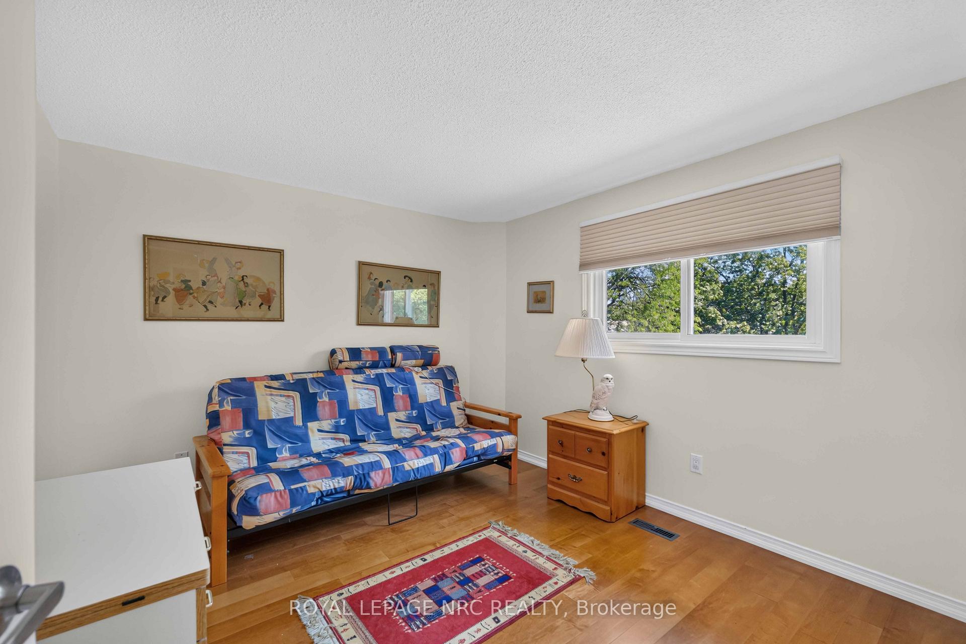 Photo 24 of 51 Forestview Drive, Hamilton, Dundas — HOMEH