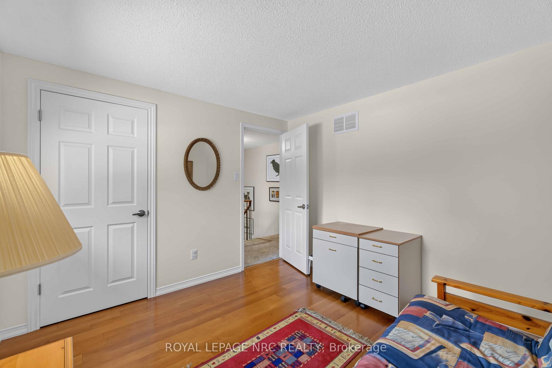 Photo 25 of 51 Forestview Drive, Hamilton, Dundas — HOMEH