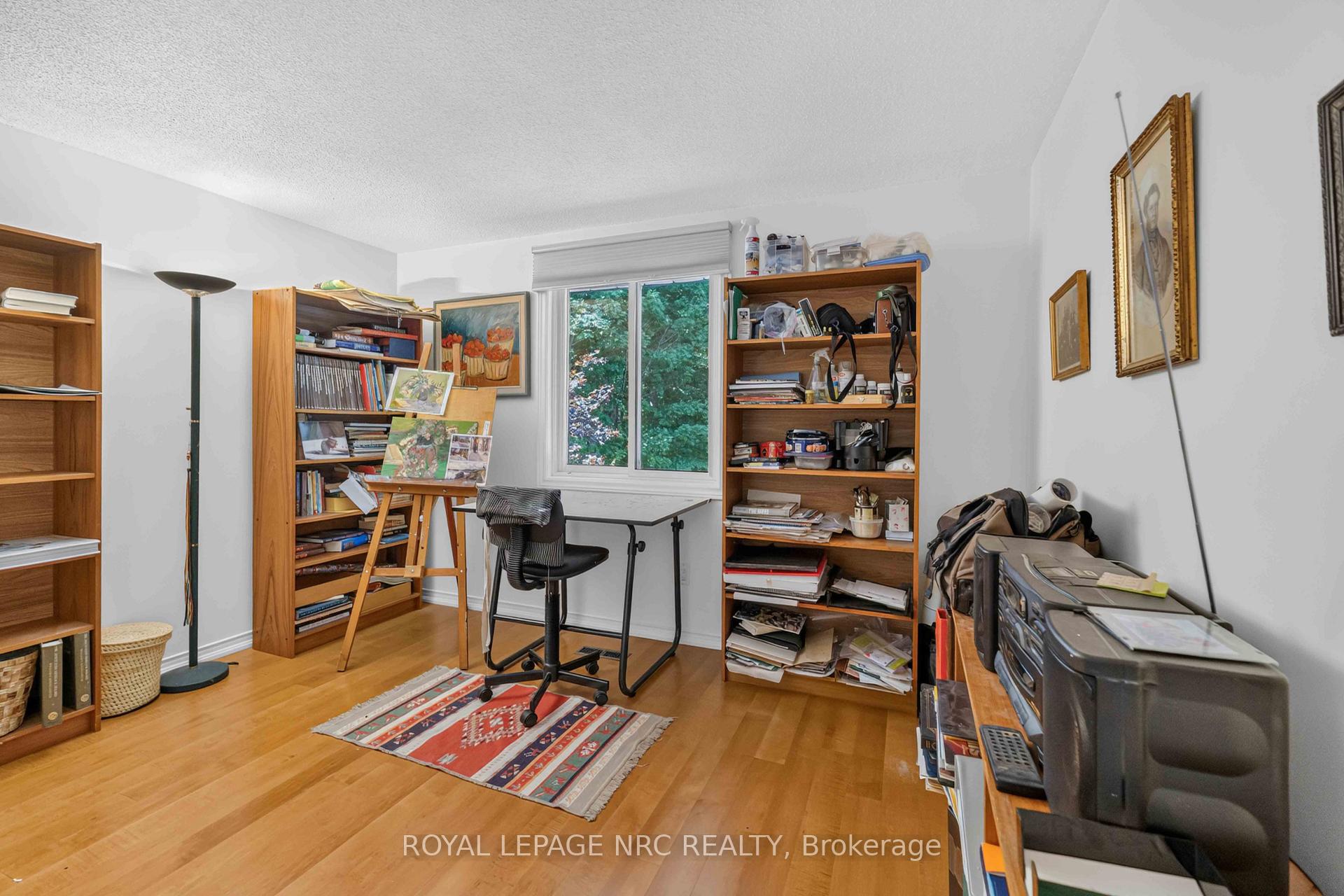 Photo 26 of 51 Forestview Drive, Hamilton, Dundas — HOMEH