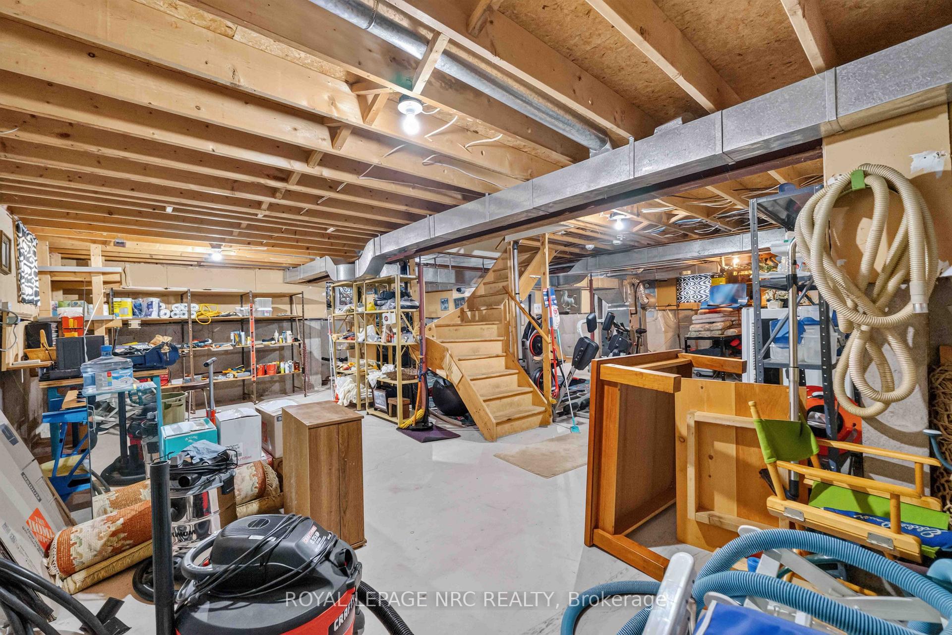Photo 31 of 51 Forestview Drive, Hamilton, Dundas — HOMEH