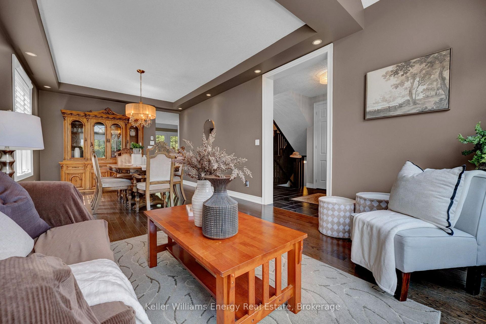 Photo 8 of 2338 Pindar Crescent, Oshawa, Kedron — HOMEH