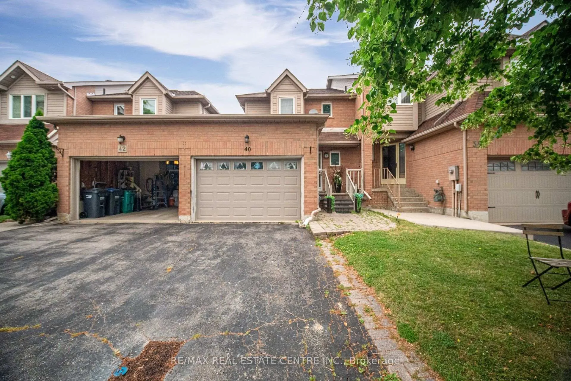 Front of 40 Langdale Crescent