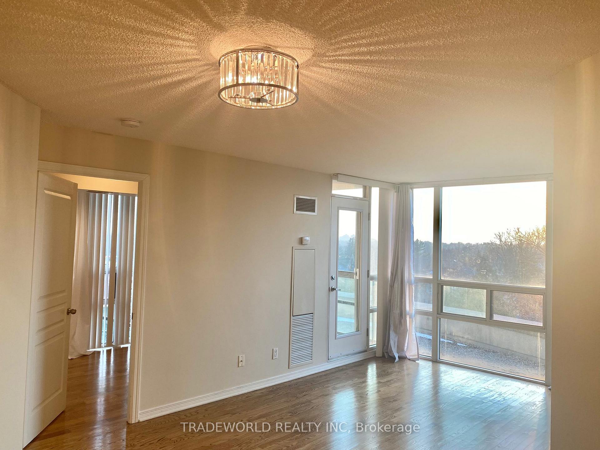 Photo 3 of Unit 603, 509 Beecroft Road, North York, Willowdale West — HOMEH
