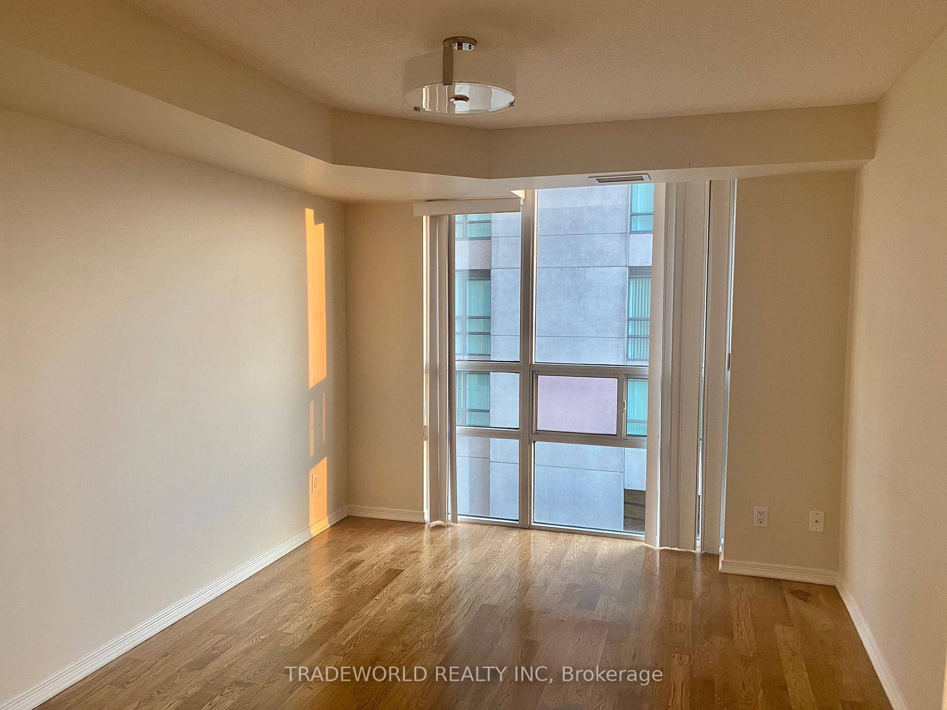 Photo 6 of Unit 603, 509 Beecroft Road, North York, Willowdale West — HOMEH