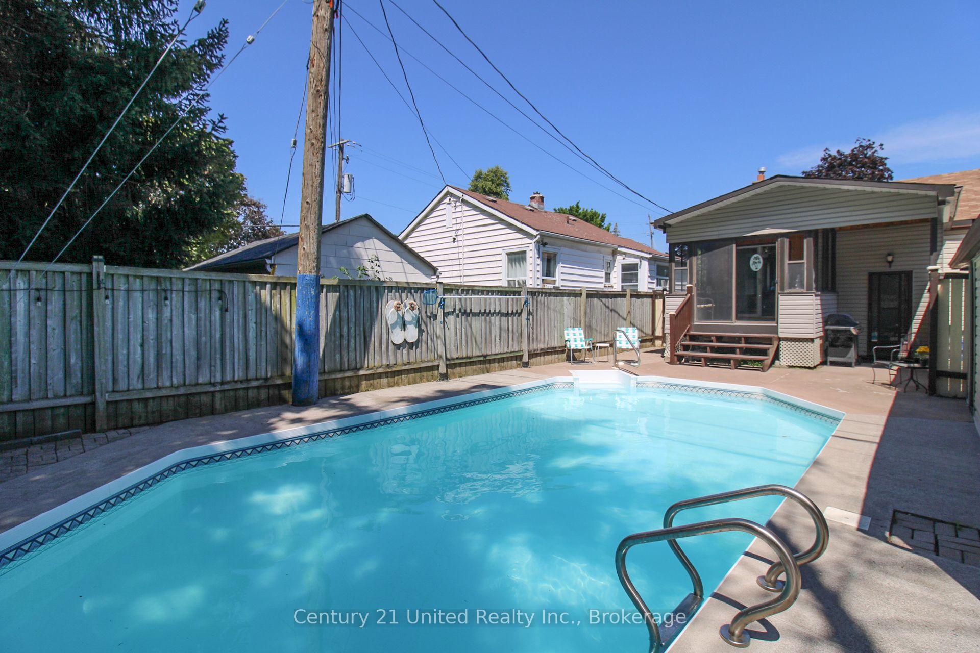 Photo 7 of 783 St Mary's Street, Peterborough, Otonabee Ward 1 — HOMEH