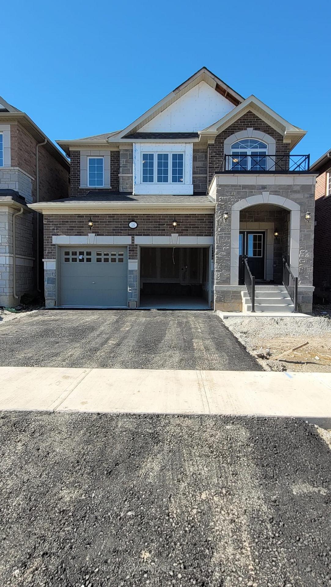 Photo 48 of 18 Walworth Street, Halton Hills, Georgetown — HOMEH