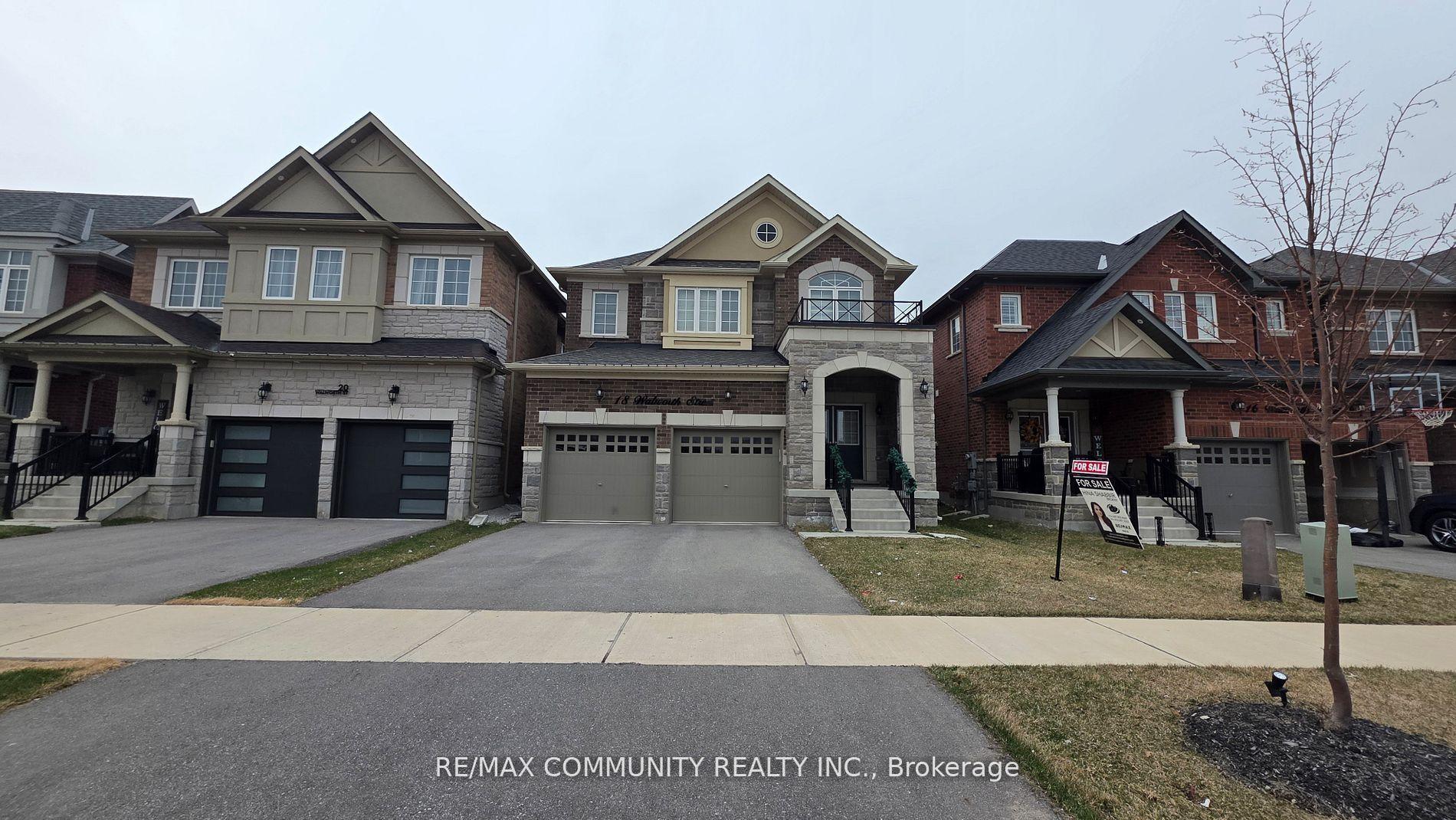 Photo 2 of 18 Walworth Street, Halton Hills, Georgetown — HOMEH