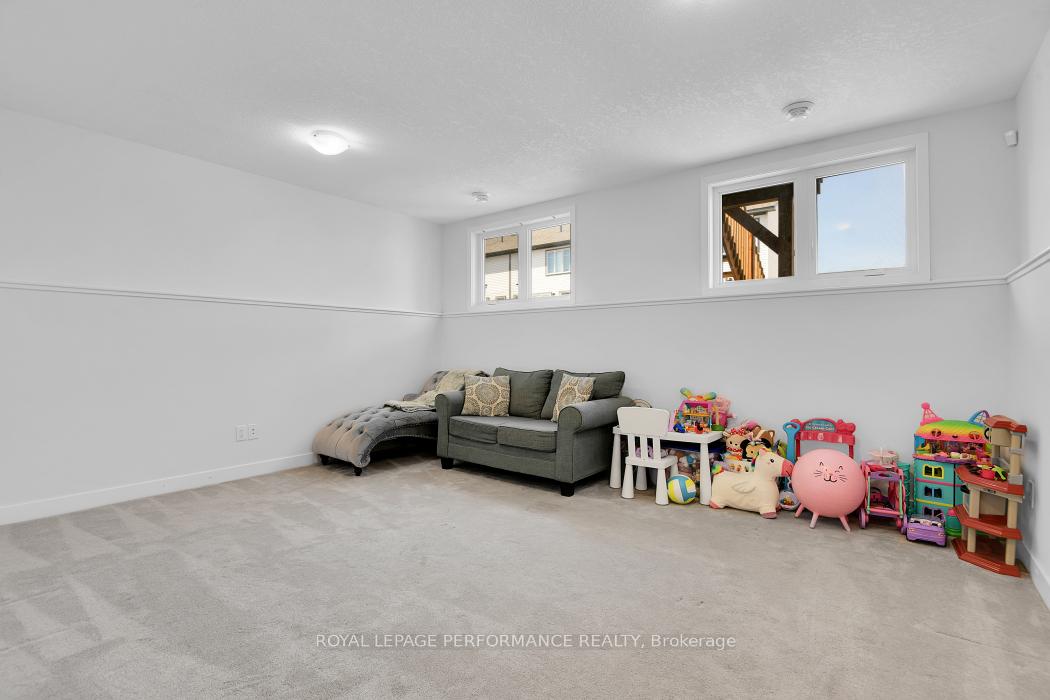 Photo 27 of 30 Whitcomb Crescent, Smiths Falls, Smiths Falls — HOMEH