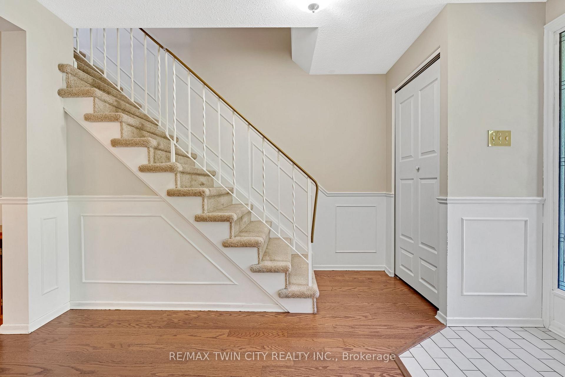 Photo 21 of 15 Lewis Crescent, Kitchener, Centreville Chicopee — HOMEH