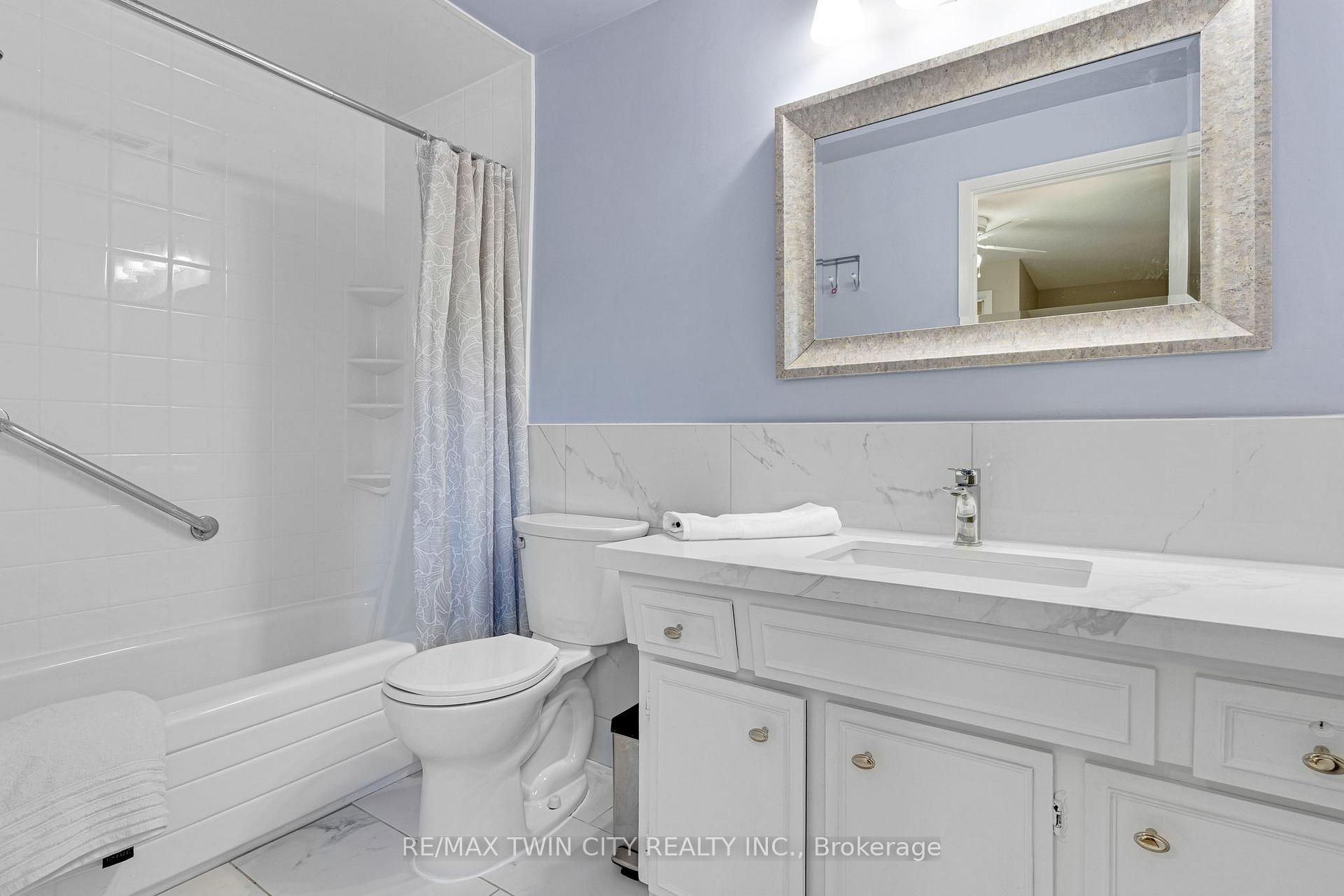 Photo 23 of 15 Lewis Crescent, Kitchener, Centreville Chicopee — HOMEH