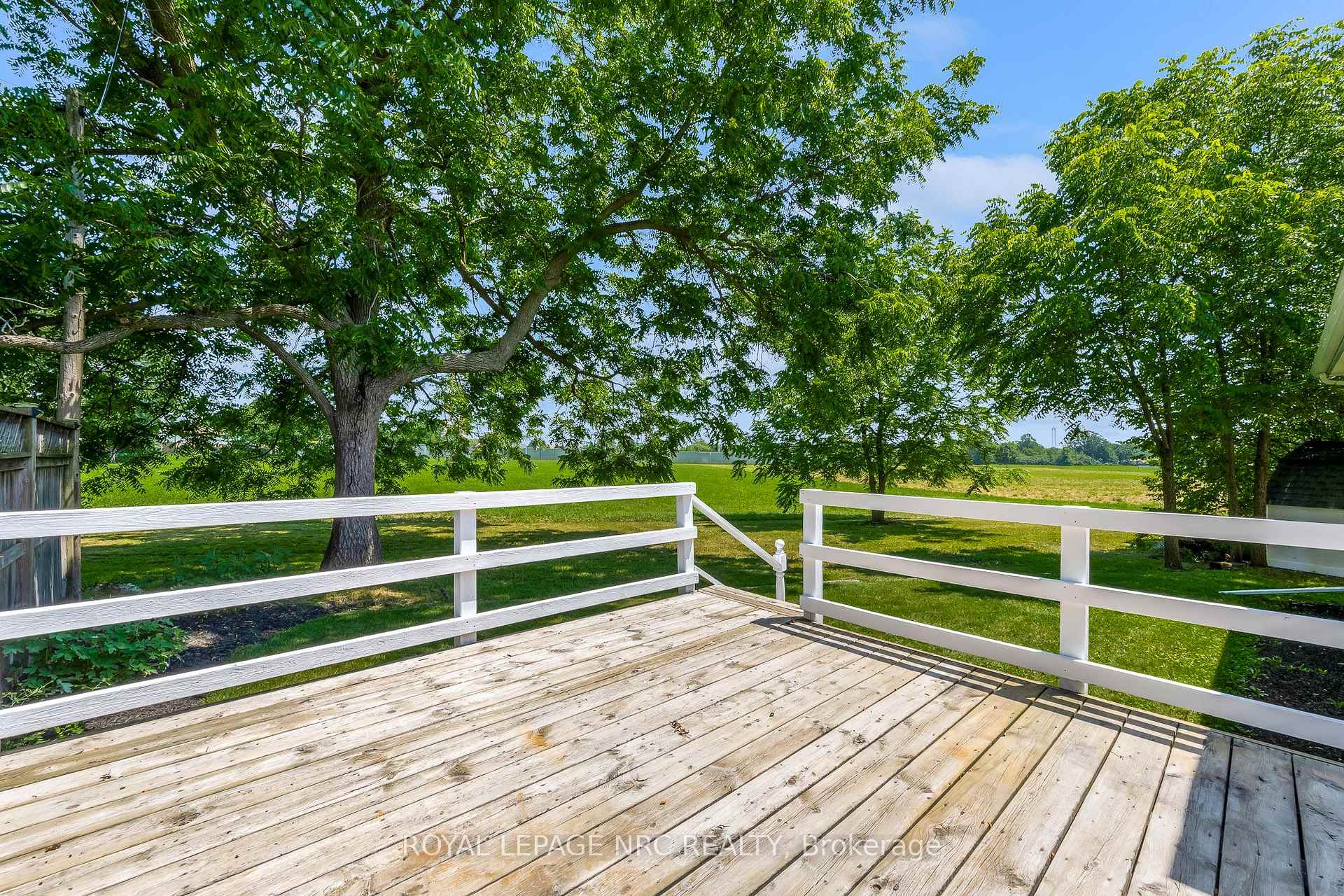 Photo 7 of 6069 Collins Drive, Niagara Falls, Arad/Fallsview — HOMEH