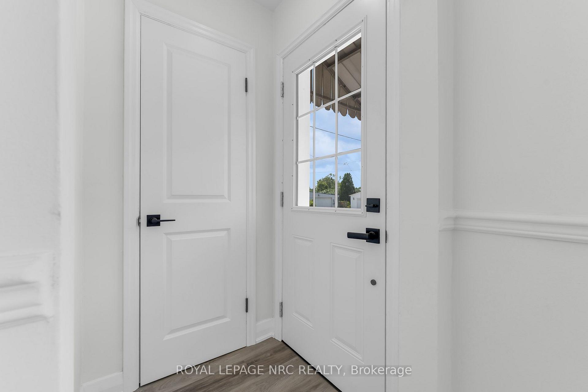 Photo 9 of 6069 Collins Drive, Niagara Falls, Arad/Fallsview — HOMEH