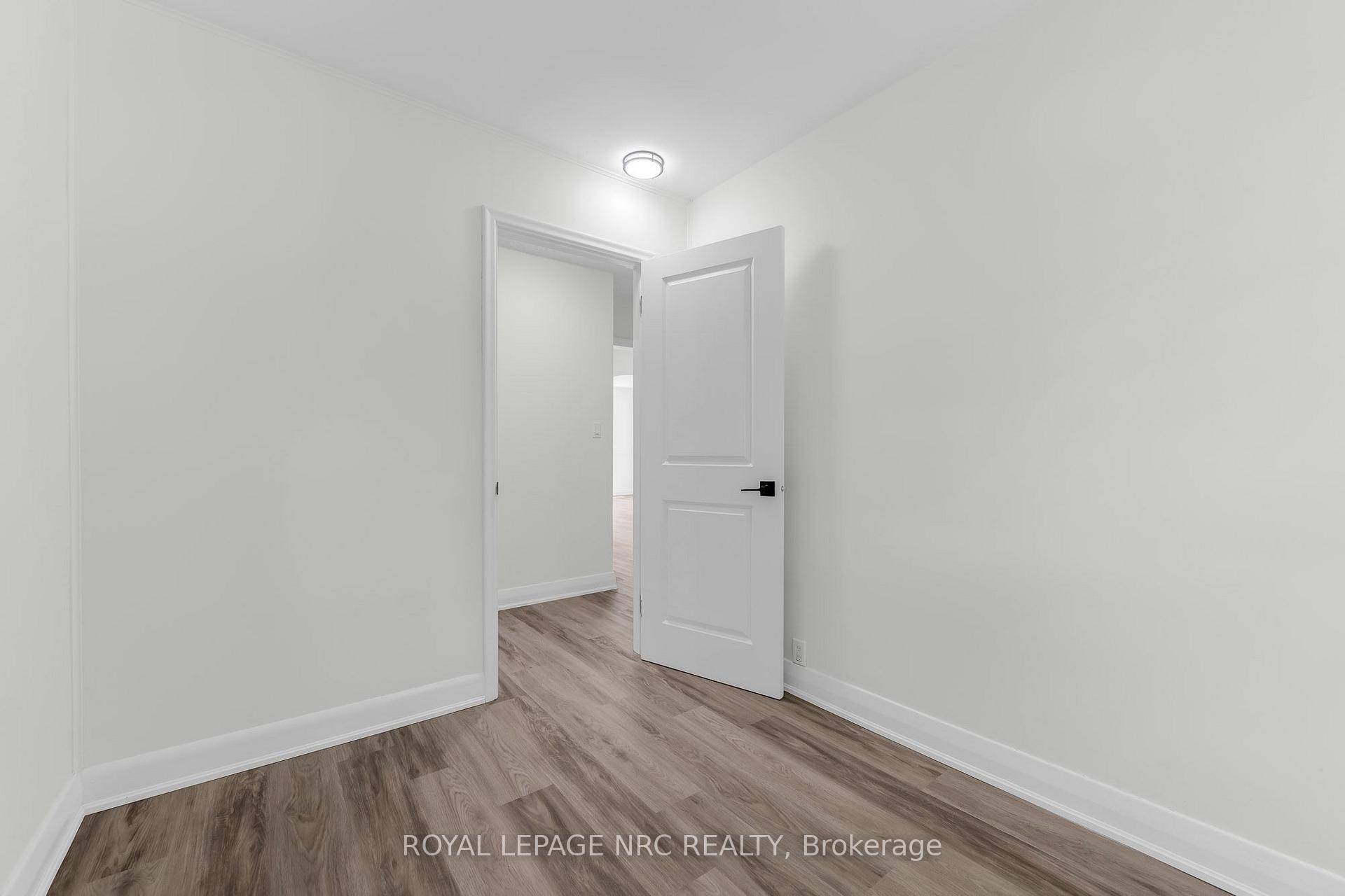 Photo 31 of 6069 Collins Drive, Niagara Falls, Arad/Fallsview — HOMEH