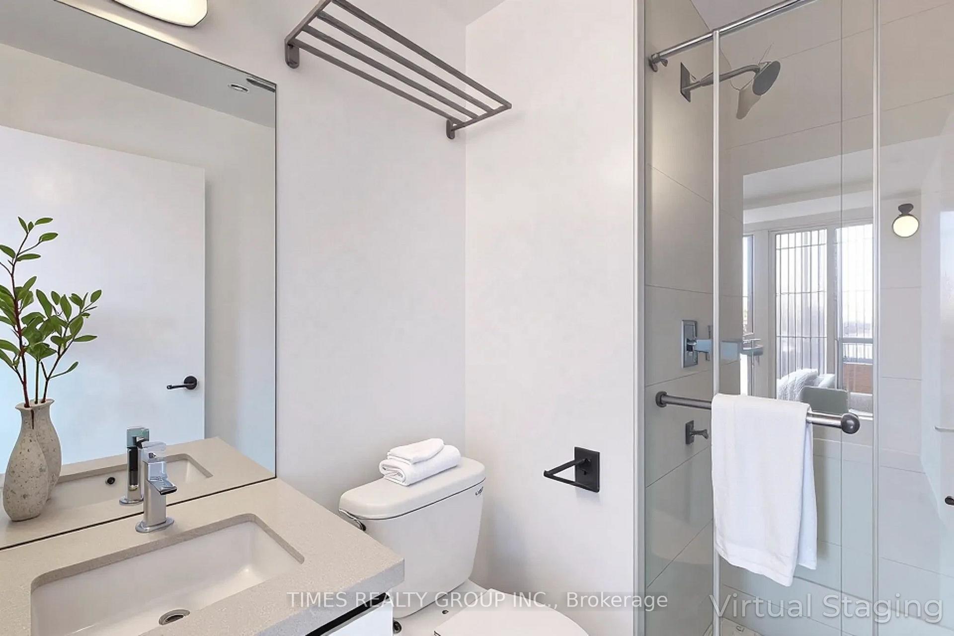 Photo 4 of Unit 1102, 8 Eglinton Avenue E, Toronto, Yonge-Eglinton — HOMEH