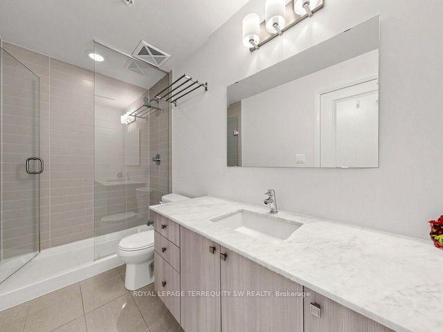 Photo 11 of Unit Th114, 12 Woodstream Boulevard, Vaughan, Vaughan Grove — HOMEH