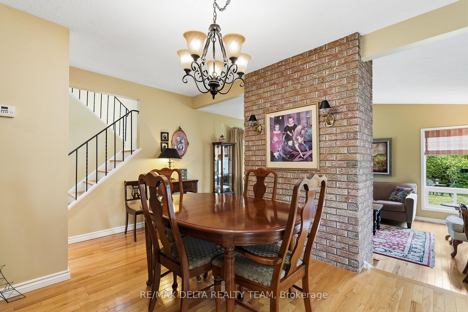 Photo 10 of 1091 St Lucia Place, Ottawa, Convent Glen North — HOMEH