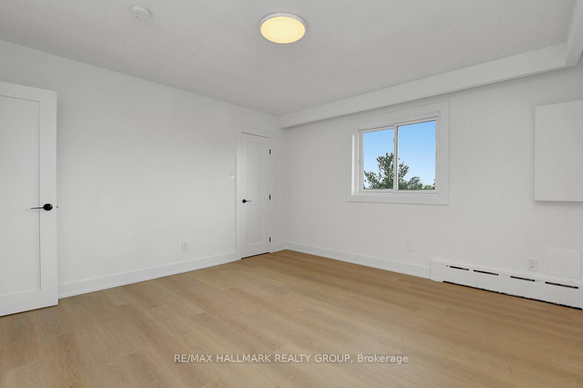 Photo 18 of 269 Michel Circle, Ottawa, Vanier — HOMEH