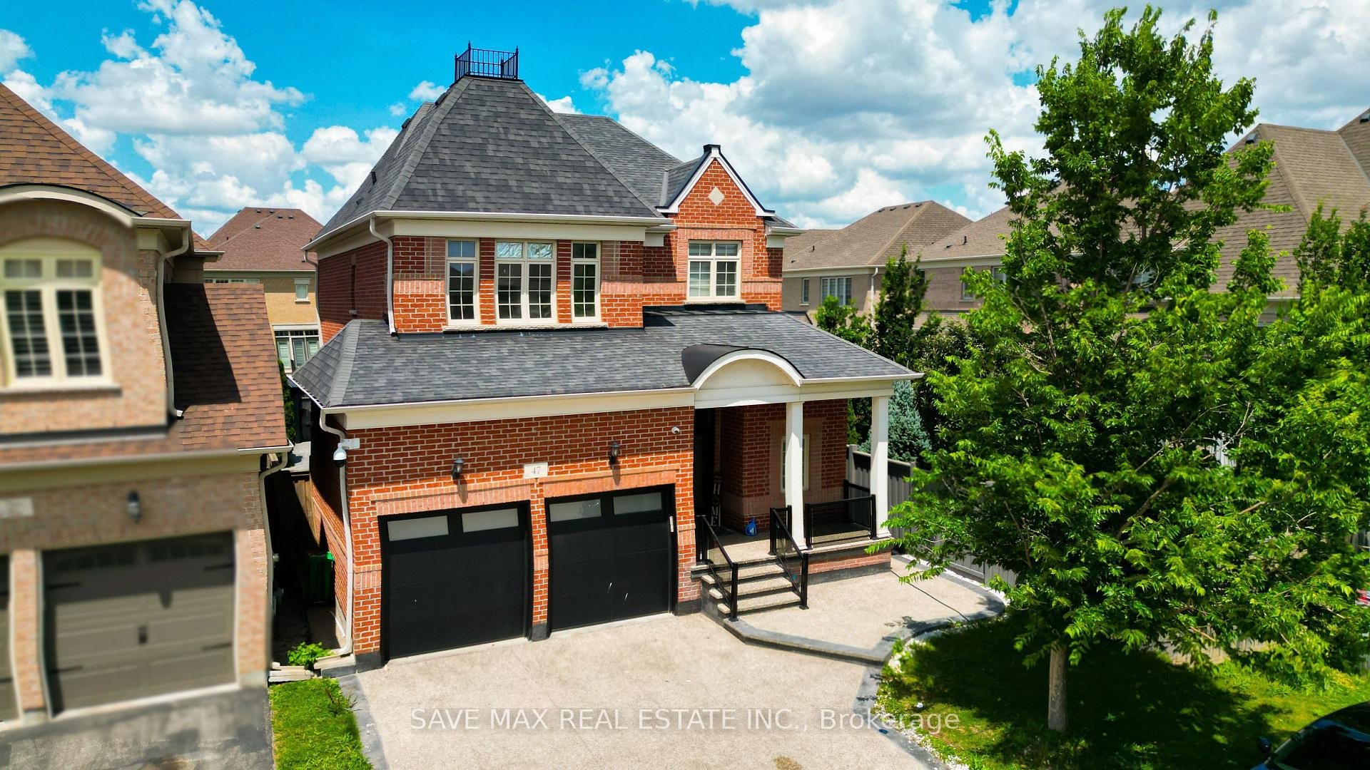 Photo 2 of 47 Legendary Circle, Brampton, Bram West — HOMEH