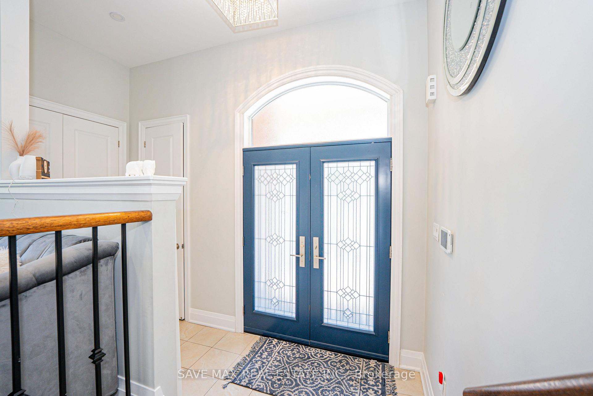 Photo 5 of 47 Legendary Circle, Brampton, Bram West — HOMEH