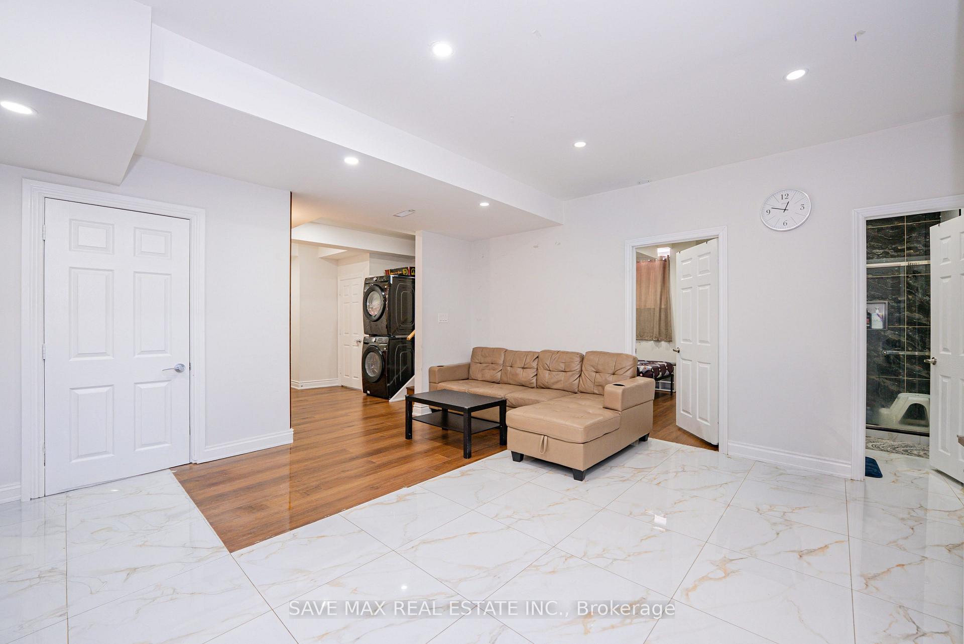 Photo 38 of 47 Legendary Circle, Brampton, Bram West — HOMEH