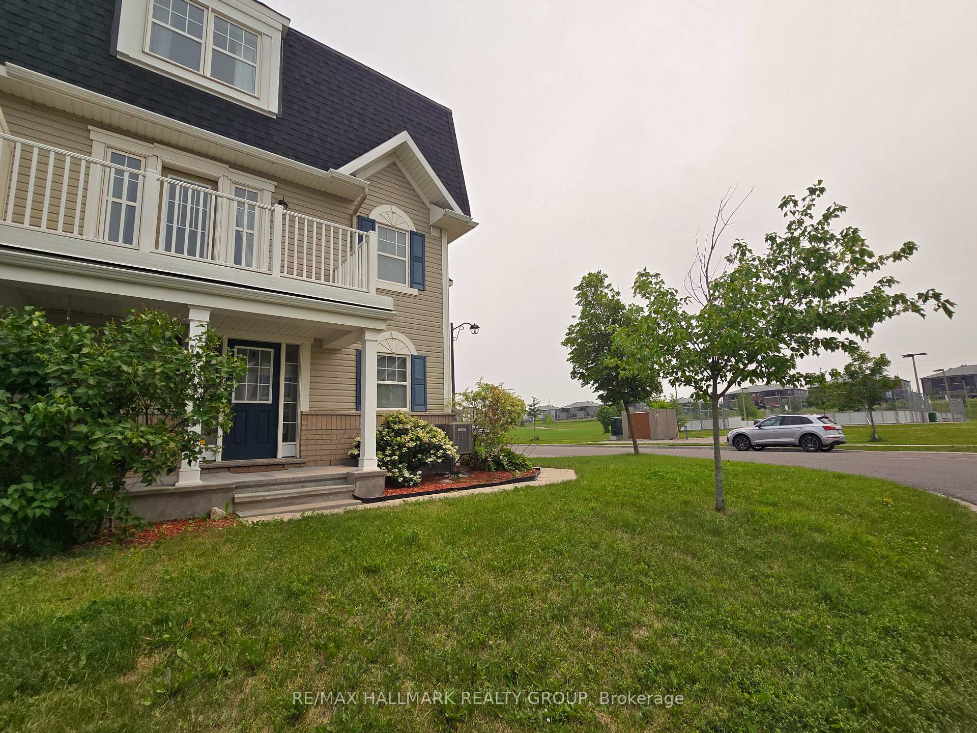 Photo 2 of 549 Ensatina Crescent, Ottawa, Barrhaven - Half Moon Bay — HOMEH
