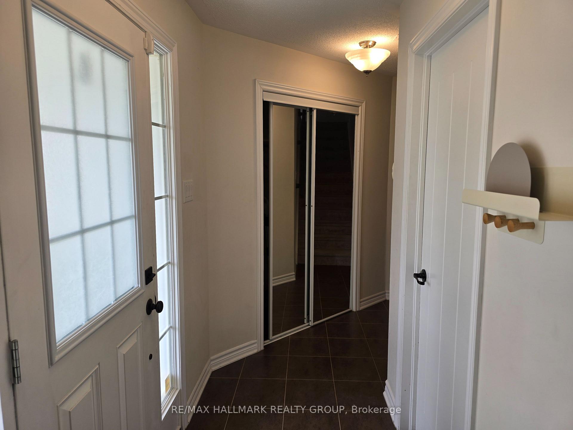 Photo 5 of 549 Ensatina Crescent, Ottawa, Barrhaven - Half Moon Bay — HOMEH