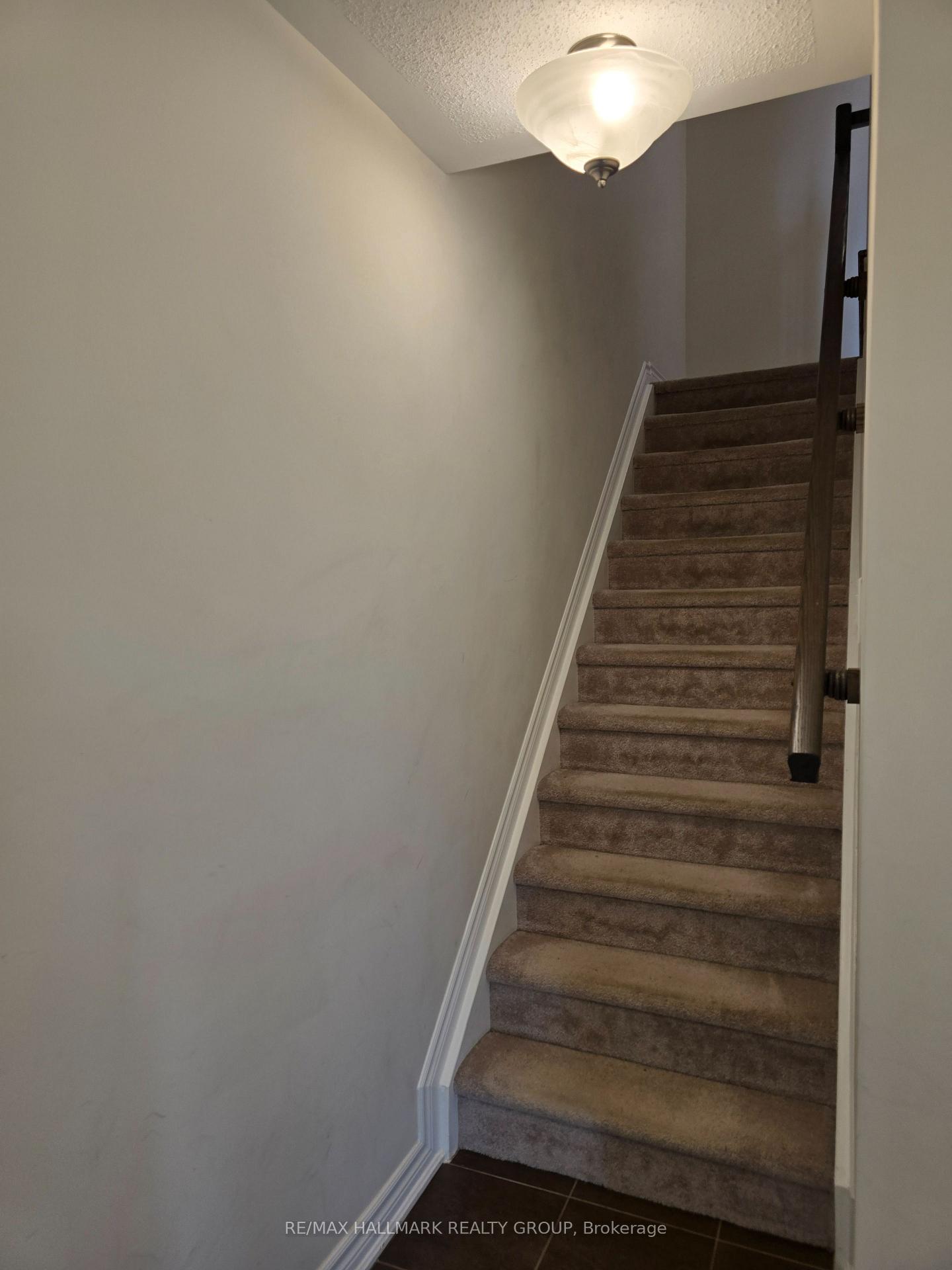 Photo 10 of 549 Ensatina Crescent, Ottawa, Barrhaven - Half Moon Bay — HOMEH