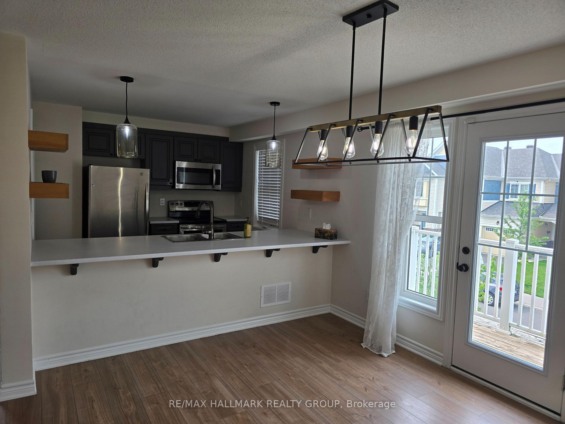 Photo 13 of 549 Ensatina Crescent, Ottawa, Barrhaven - Half Moon Bay — HOMEH