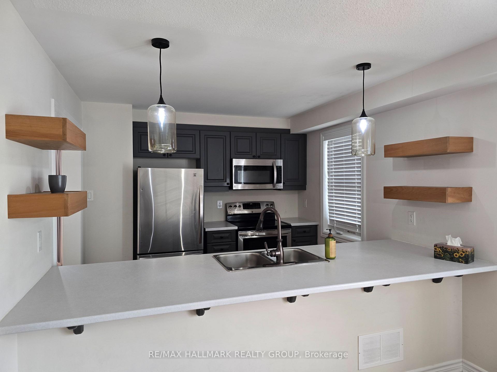 Photo 16 of 549 Ensatina Crescent, Ottawa, Barrhaven - Half Moon Bay — HOMEH