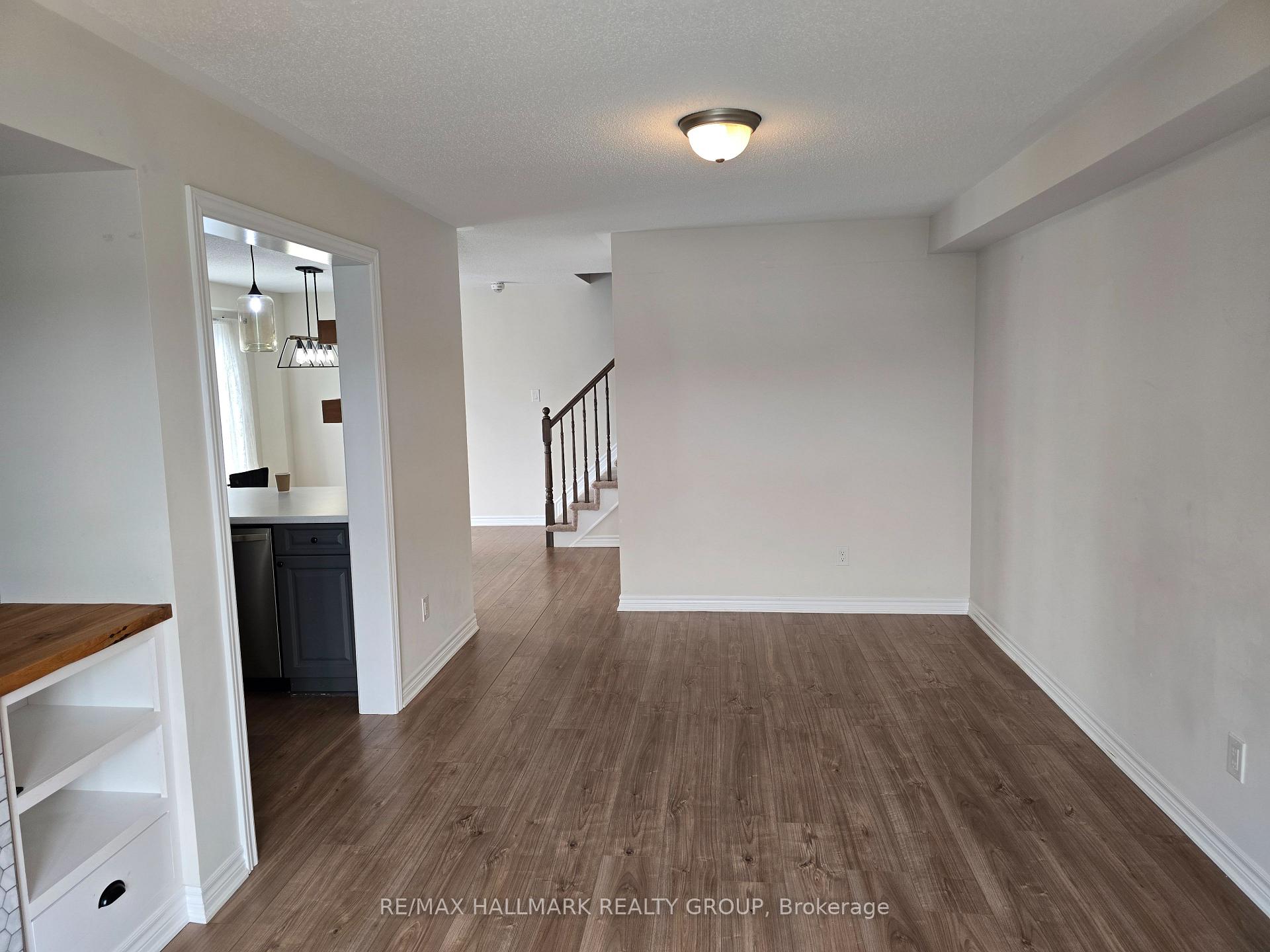 Photo 20 of 549 Ensatina Crescent, Ottawa, Barrhaven - Half Moon Bay — HOMEH