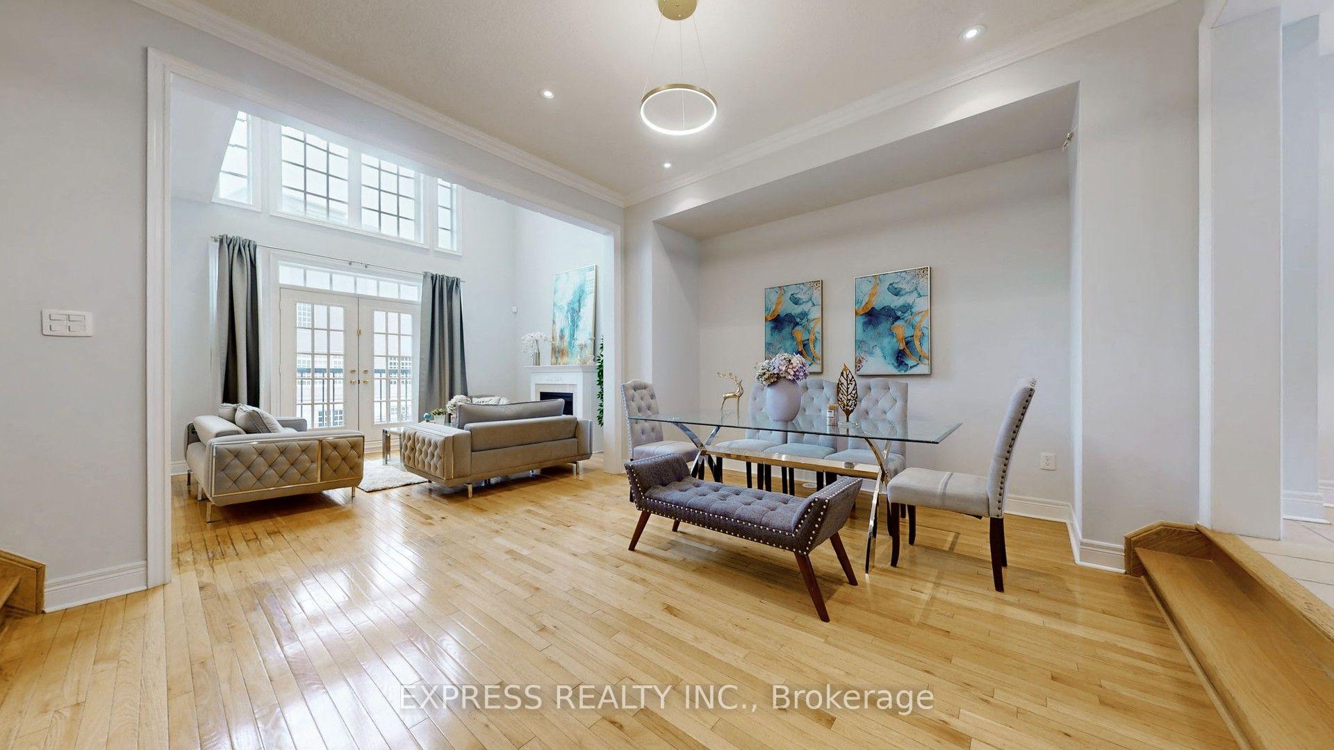 Photo 13 of 7 Mackenzie's Stand Avenue, Markham, Unionville — HOMEH
