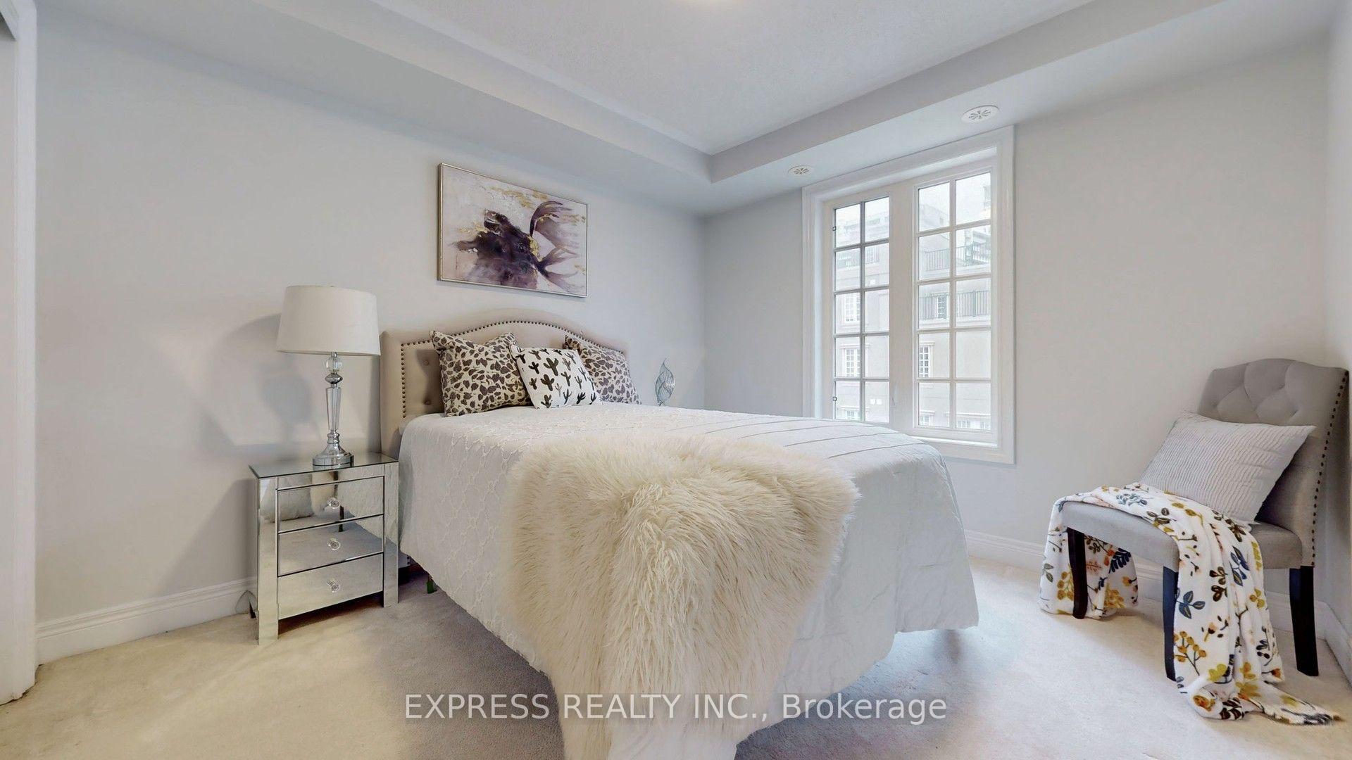 Photo 26 of 7 Mackenzie's Stand Avenue, Markham, Unionville — HOMEH