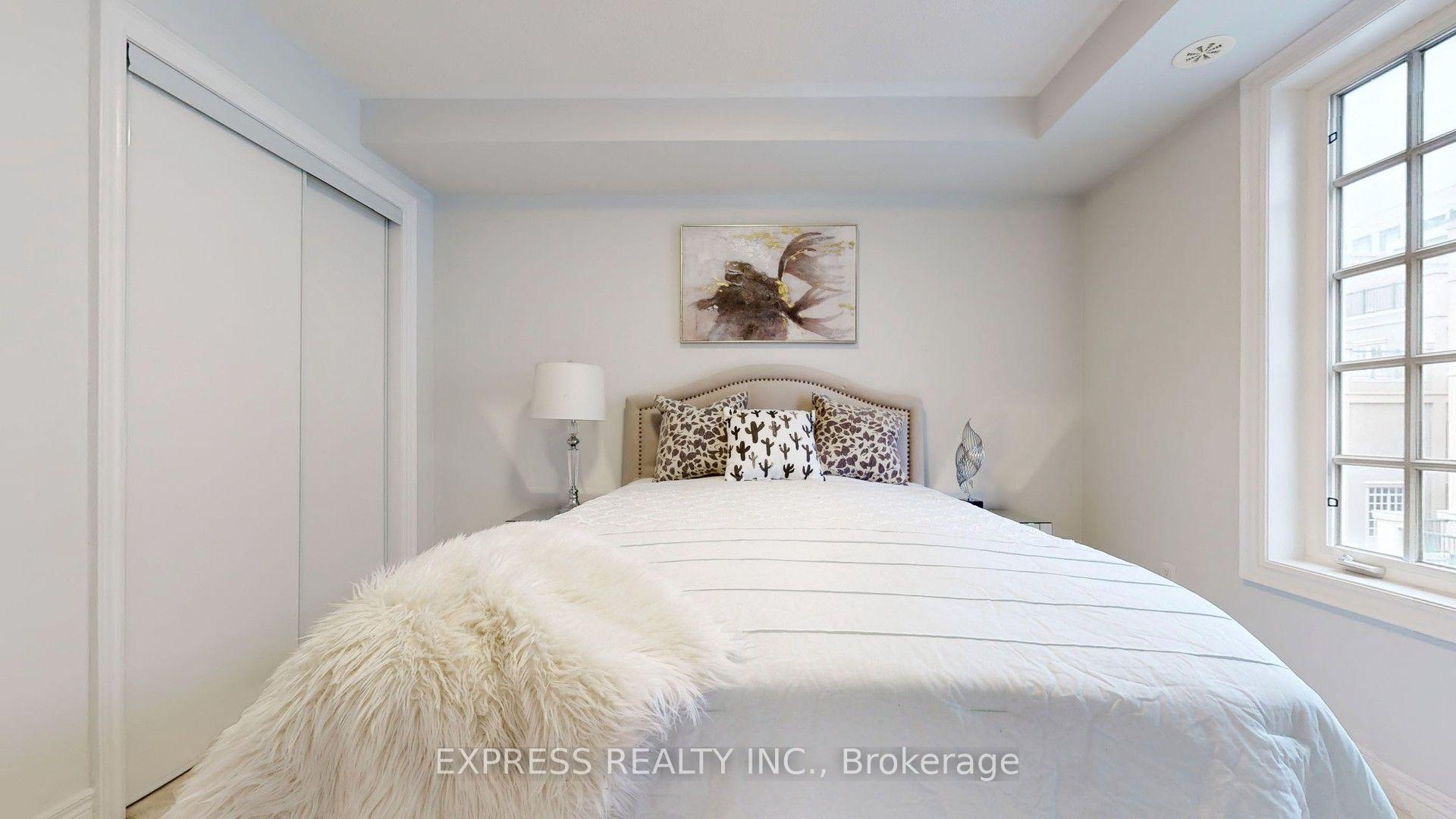 Photo 27 of 7 Mackenzie's Stand Avenue, Markham, Unionville — HOMEH