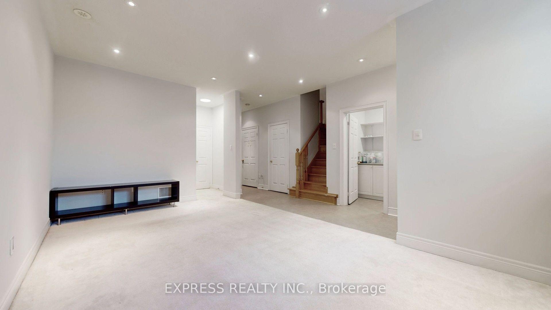 Photo 43 of 7 Mackenzie's Stand Avenue, Markham, Unionville — HOMEH
