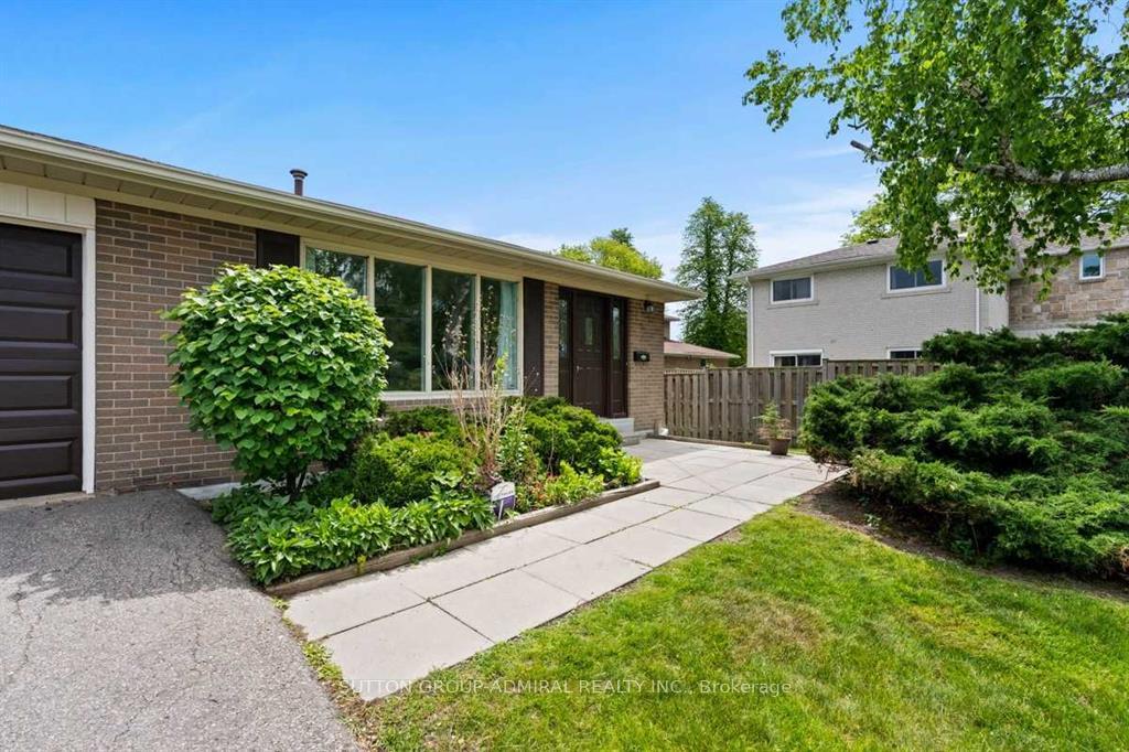 Photo 3 of Unit Main, 21 Corning Road, North York, Don Valley Village — HOMEH