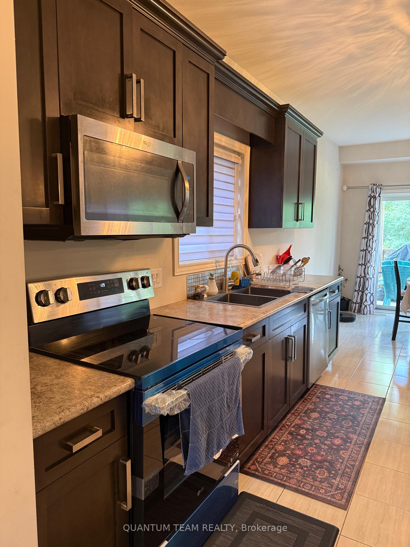 Photo 9 of Unit Upper, 7557 Lionshead Avenue, Niagara Falls, Oldfield — HOMEH