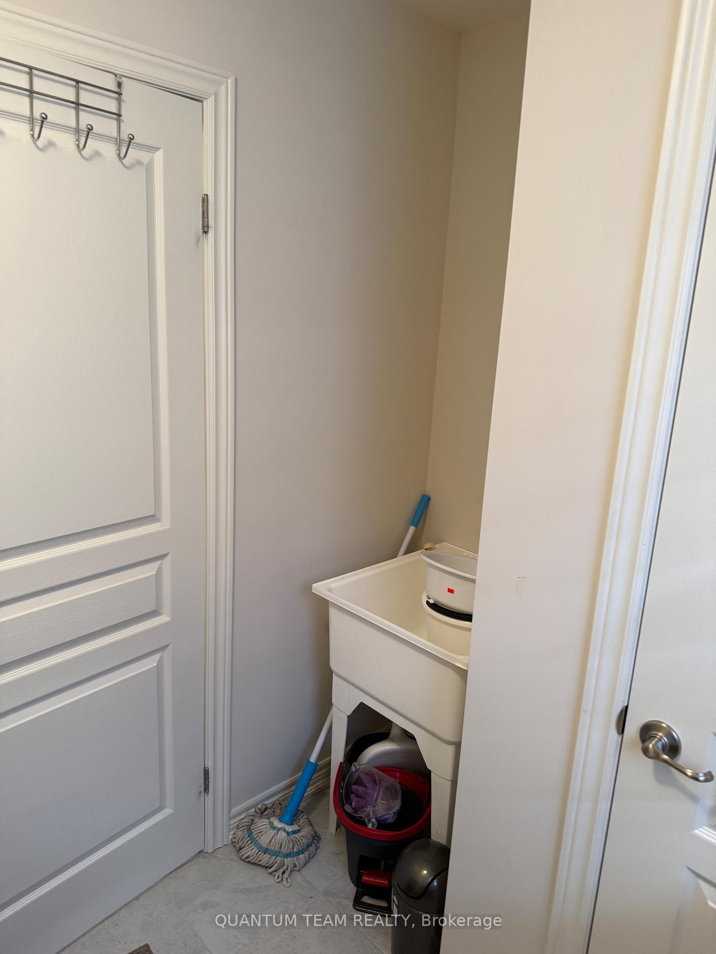 Photo 22 of Unit Upper, 7557 Lionshead Avenue, Niagara Falls, Oldfield — HOMEH