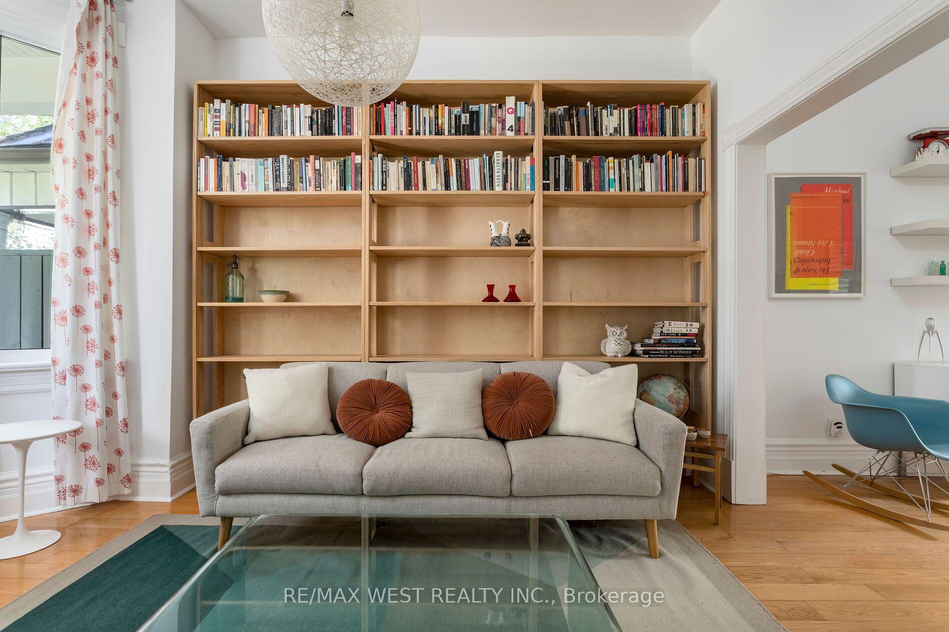 Photo 8 of 39 Shirley Street, Toronto, Little Portugal — HOMEH