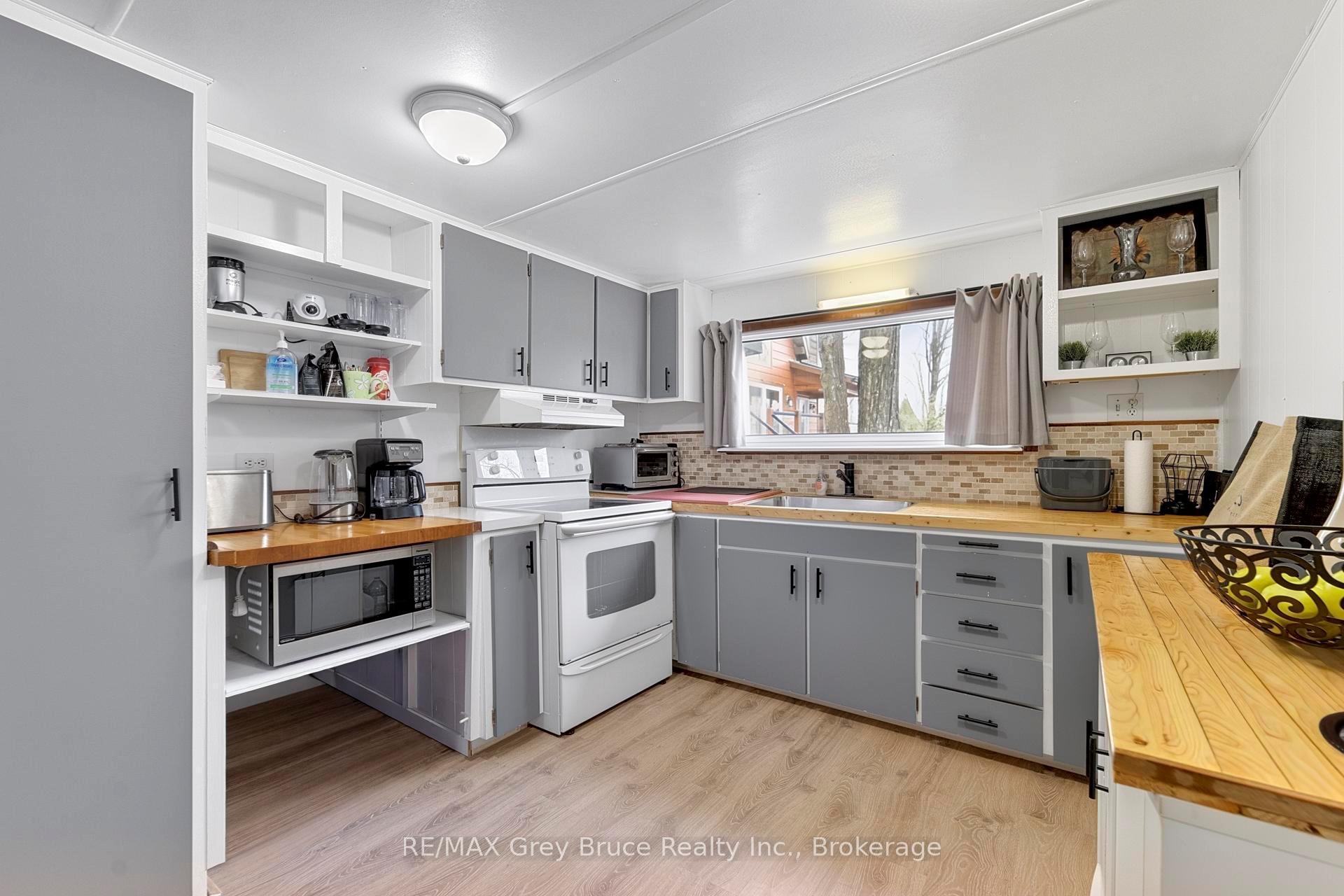 Photo 16 of 124 Stanley Drive, Grey Highlands — HOMEH