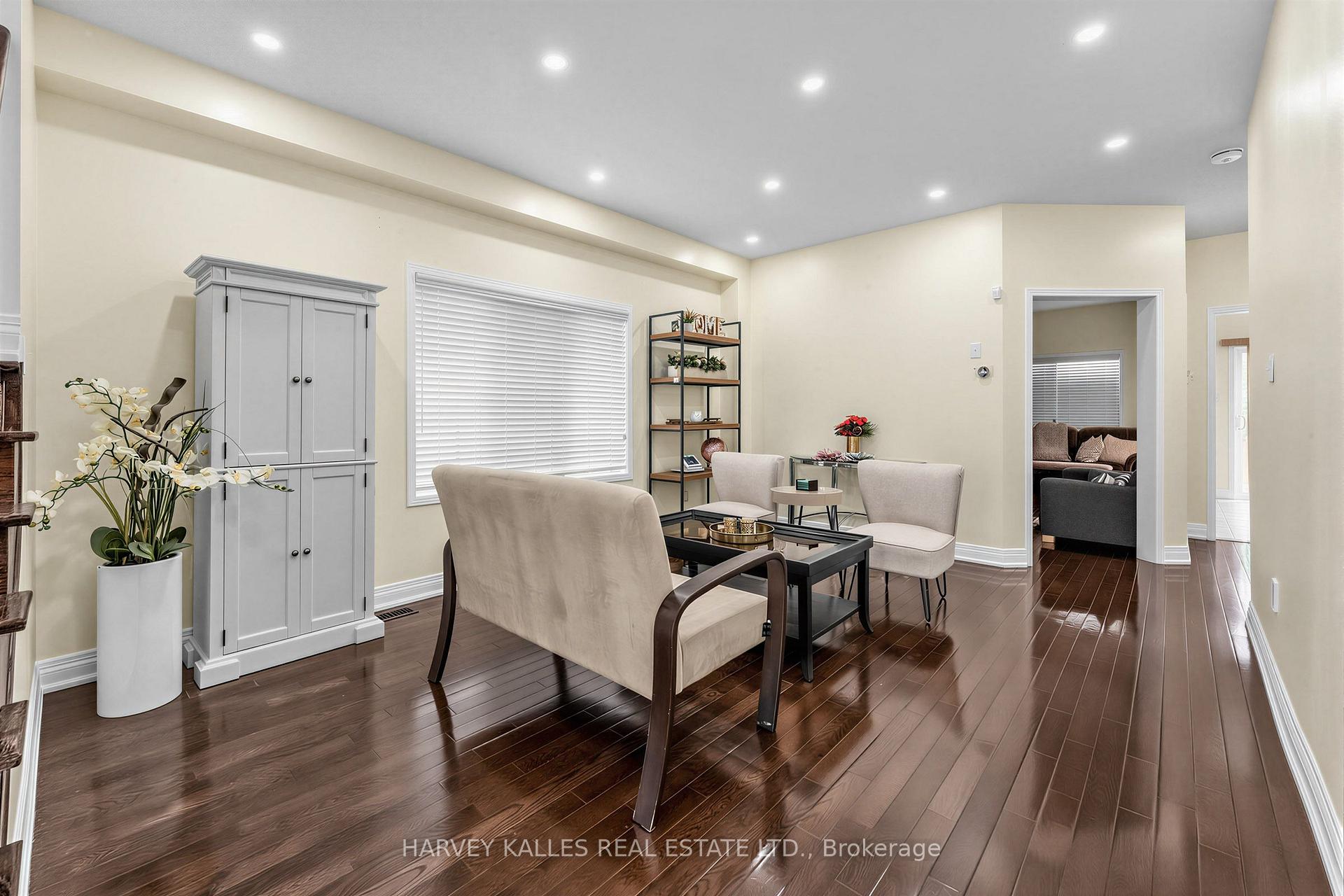 Photo 4 of 12 Tidewater Road, Brampton, Bram East — HOMEH