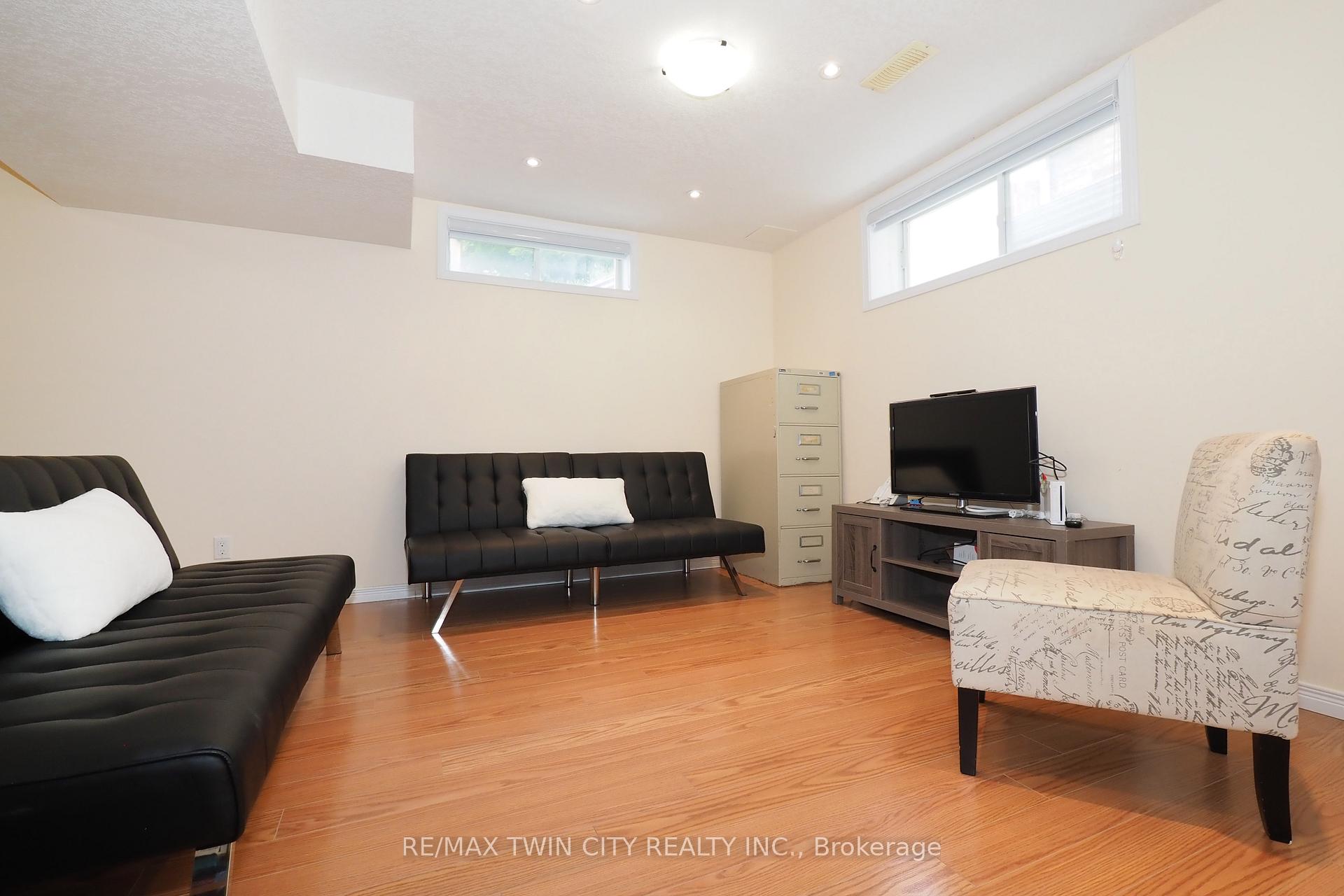 Photo 39 of 14 Donnenwerth Drive, Waterloo — HOMEH