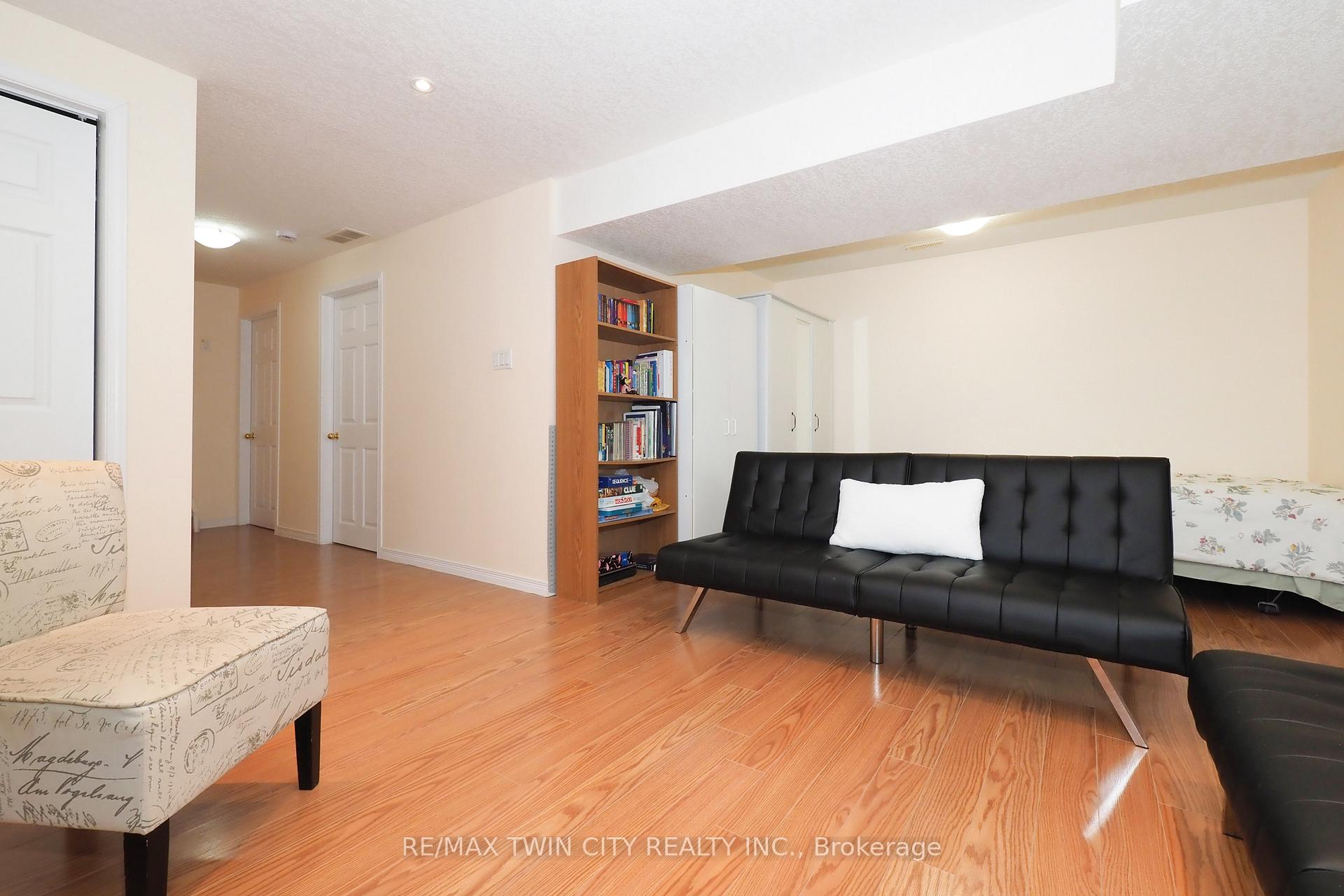 Photo 40 of 14 Donnenwerth Drive, Waterloo — HOMEH