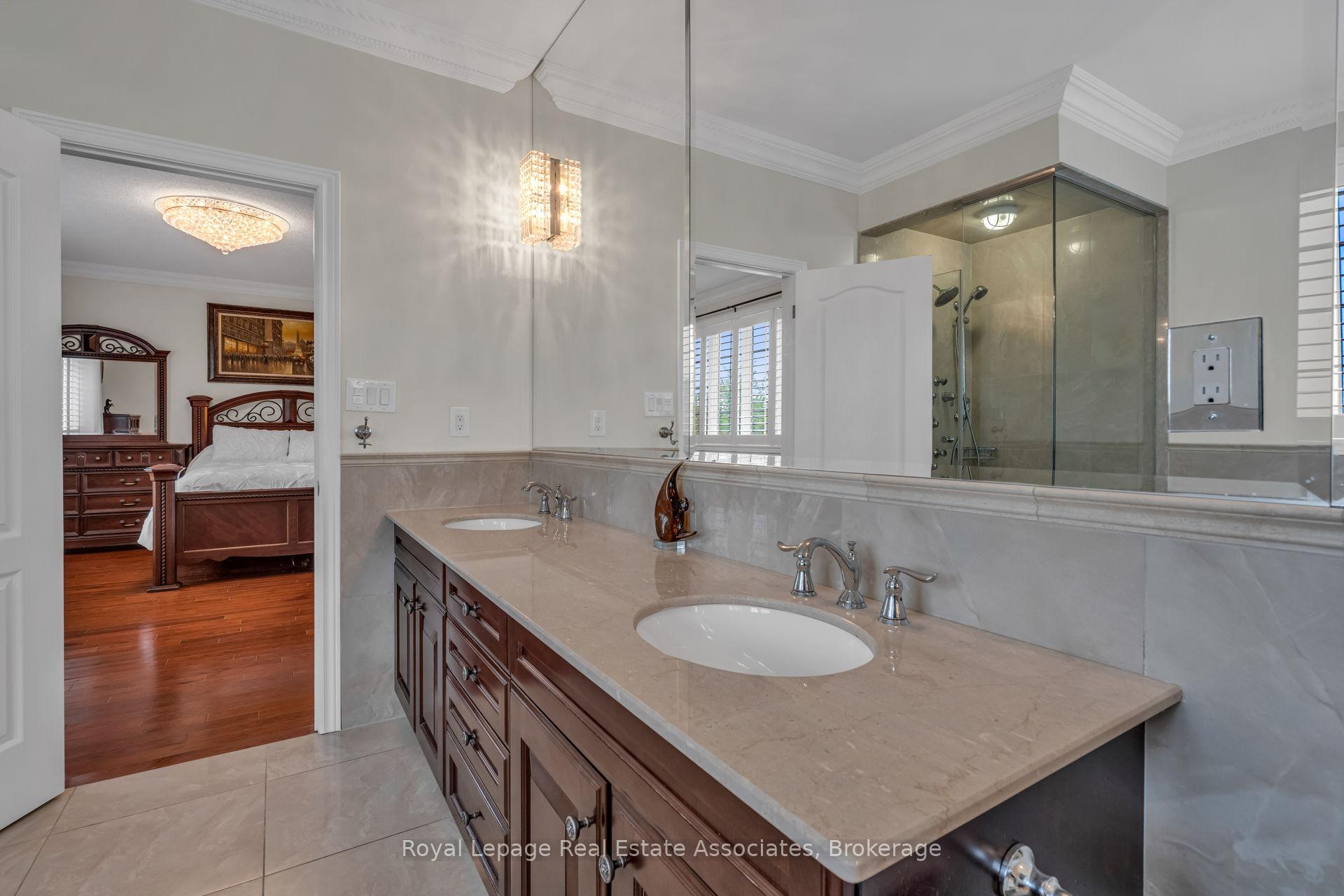 Photo 25 of 26 Silver Pond Drive, Halton Hills, Georgetown — HOMEH