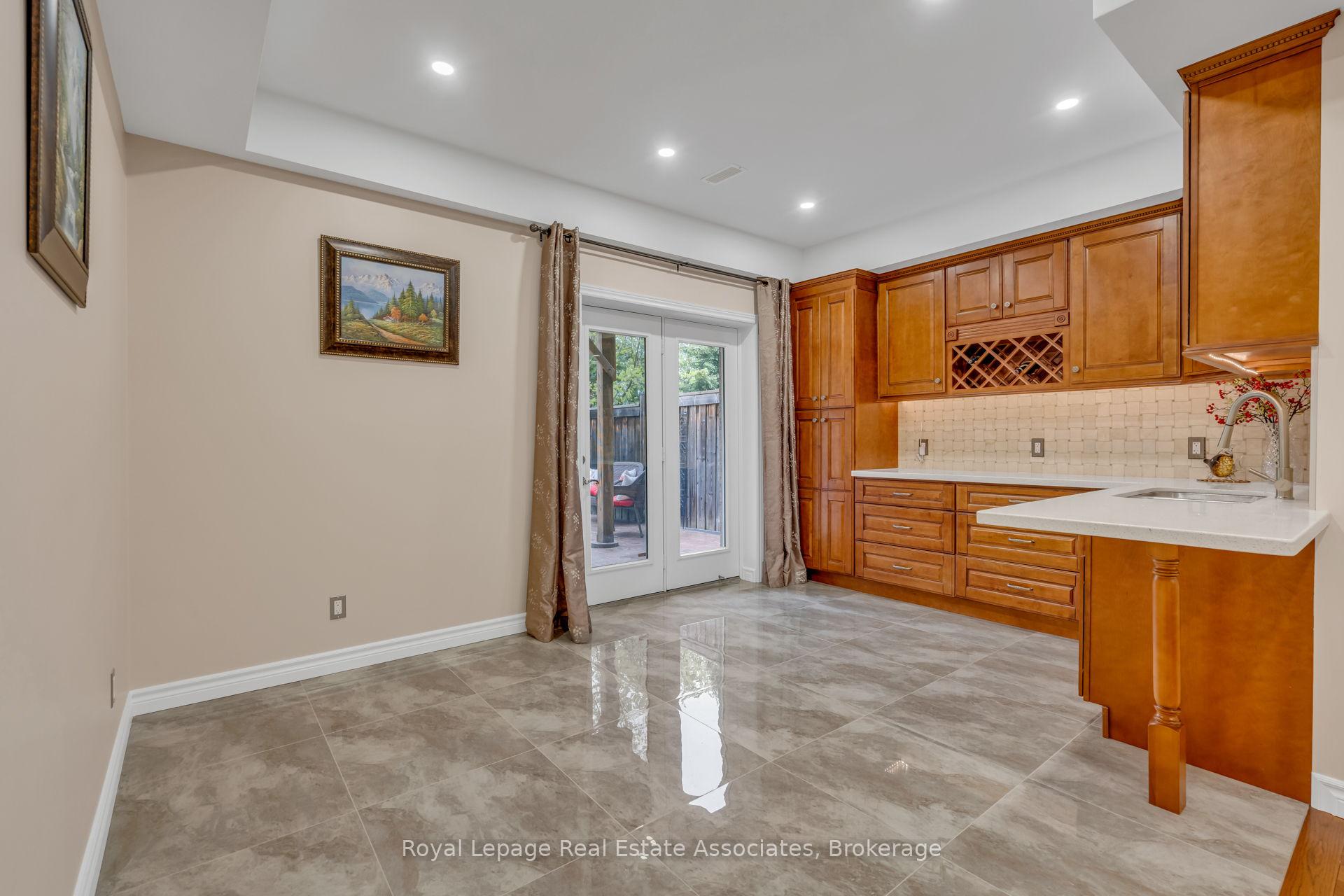 Photo 37 of 26 Silver Pond Drive, Halton Hills, Georgetown — HOMEH