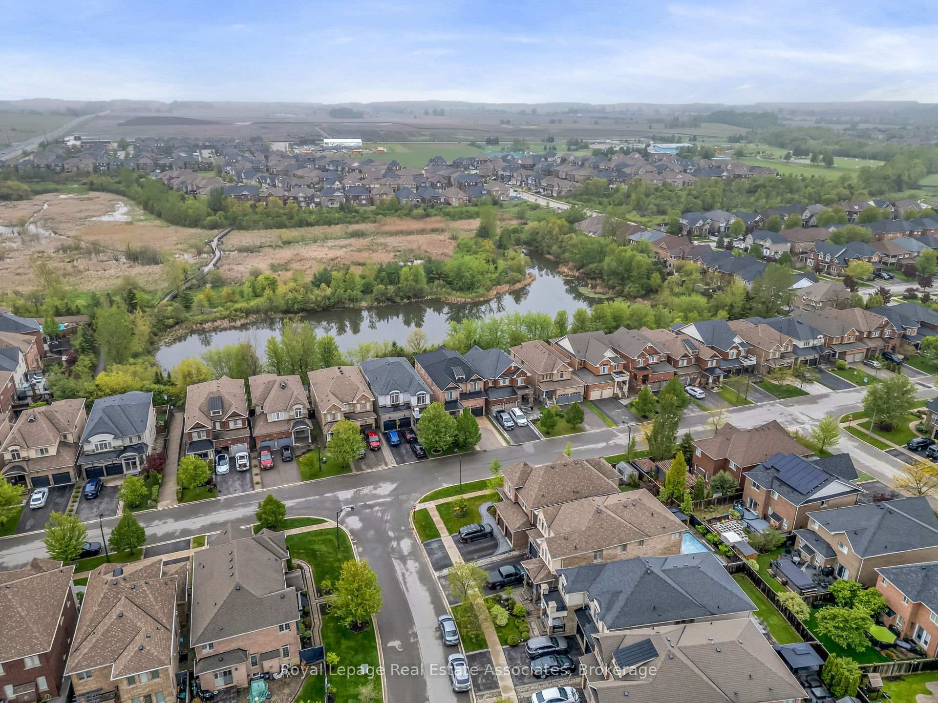 Photo 50 of 26 Silver Pond Drive, Halton Hills, Georgetown — HOMEH