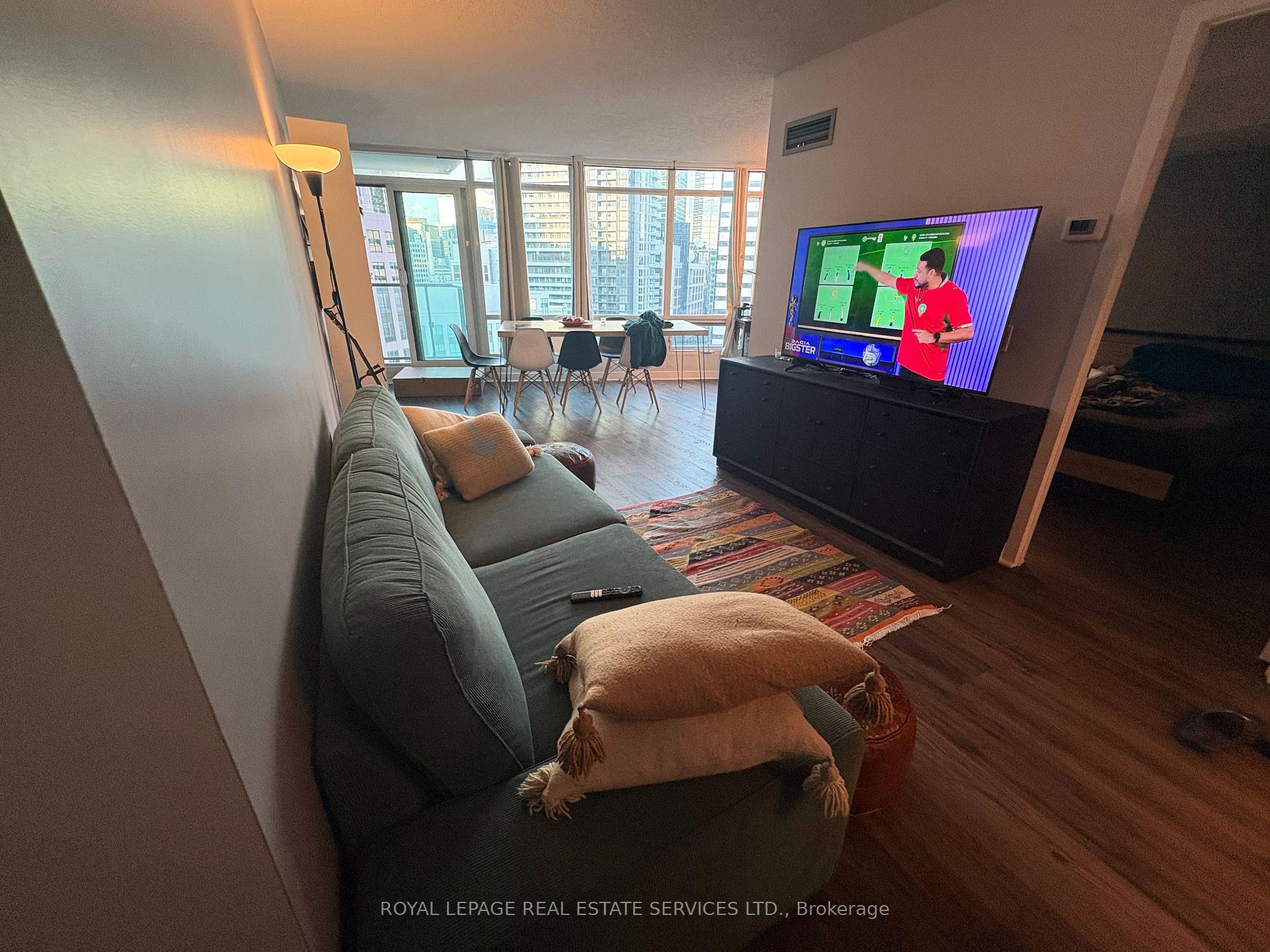 Photo 2 of Unit 1802, 361 Front Street W, Toronto, Waterfront Communities — HOMEH