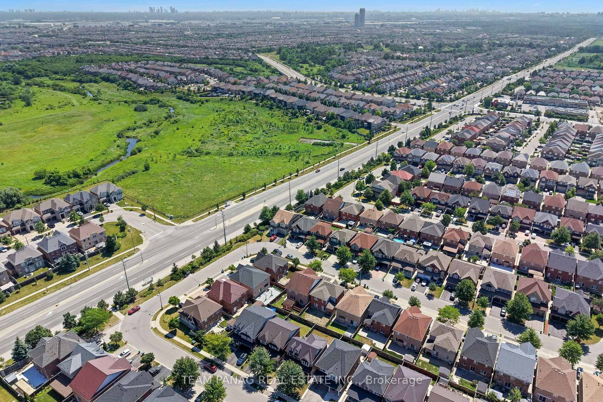 Photo 7 of 22 Beresford Crescent, Brampton, Bram East — HOMEH