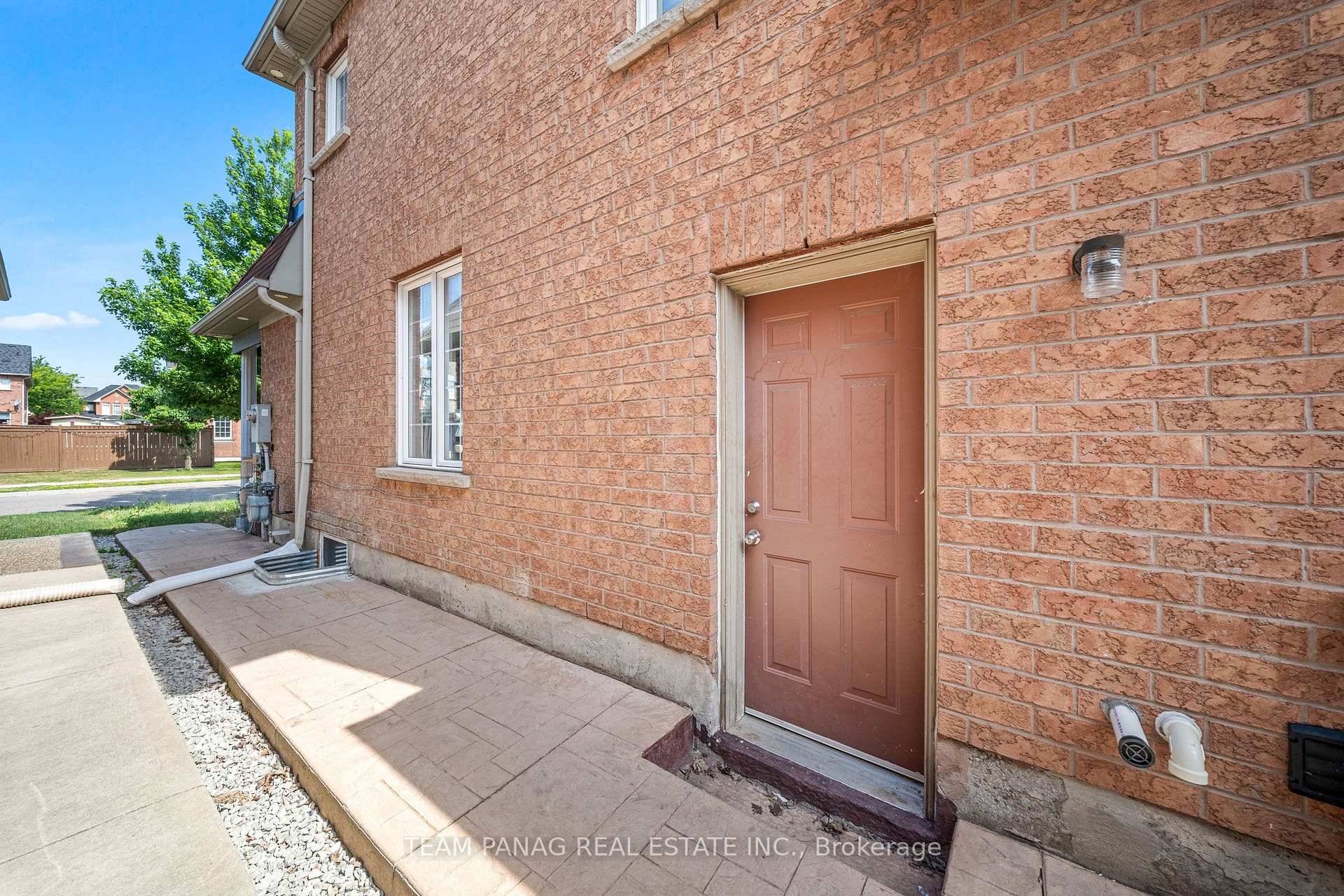 Photo 46 of 22 Beresford Crescent, Brampton, Bram East — HOMEH