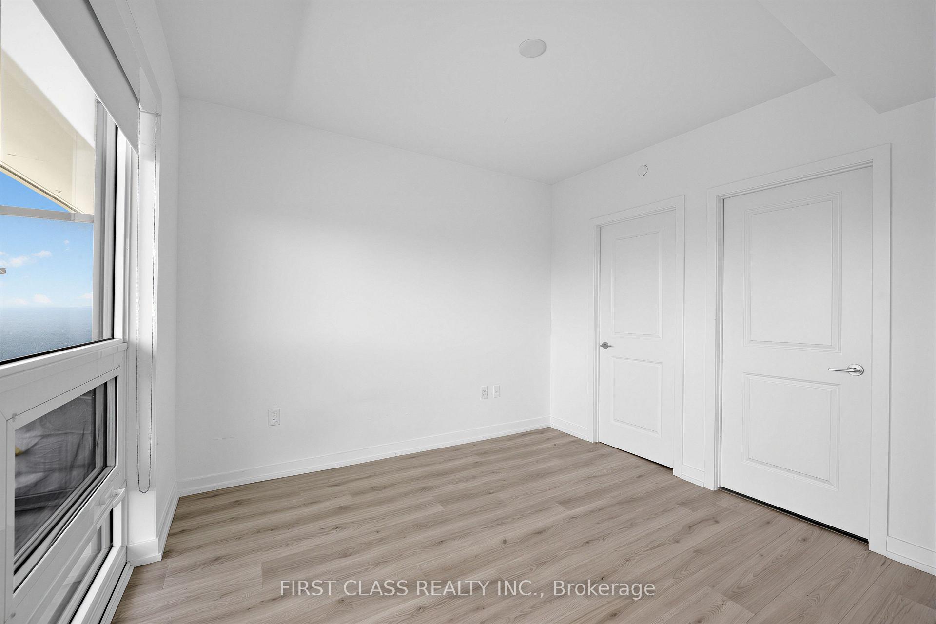 Photo 8 of Unit 4203, 395 Bloor Street E, Toronto, North St. James Town — HOMEH